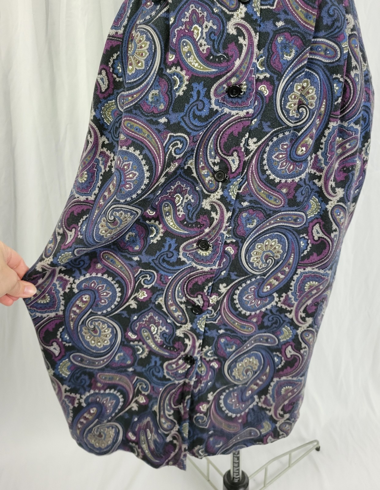 Vintage Outback Red Blue/Purple/Grey Paisley Jumper w Deep Neckline Size 8