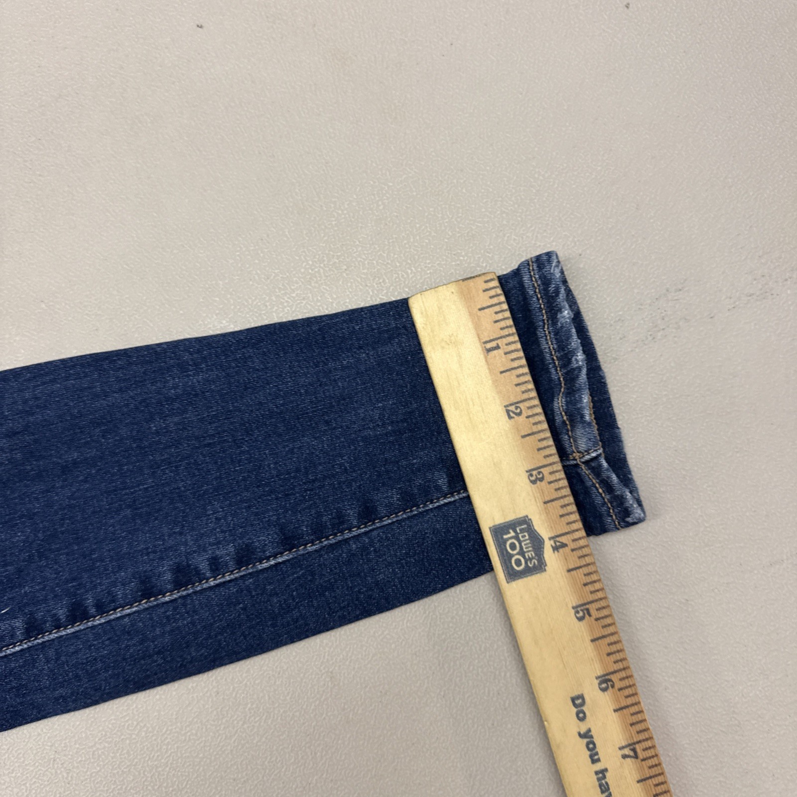 American Eagle Next Level Stretch Women’s Low Rise Jeggings Size 0 Distressed