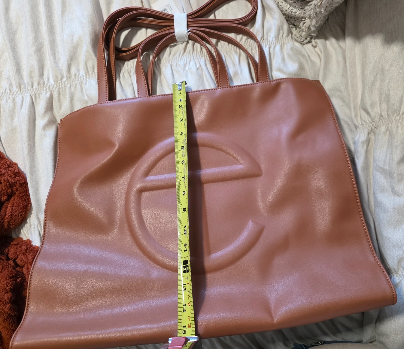 Telfar XLARGE TAN Shopping Bag with matching hat. Bay is XL Tan/Brown brand new.