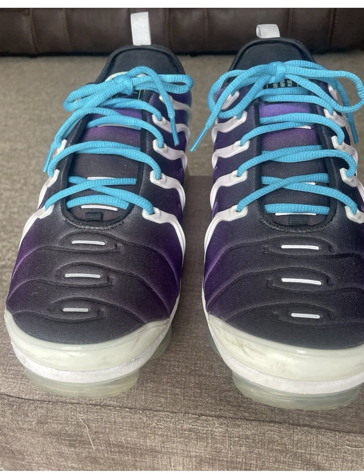 Nike Air VaporMax Plus Low Top Lace Up Athletic Sneakers Gradient Blue Purple