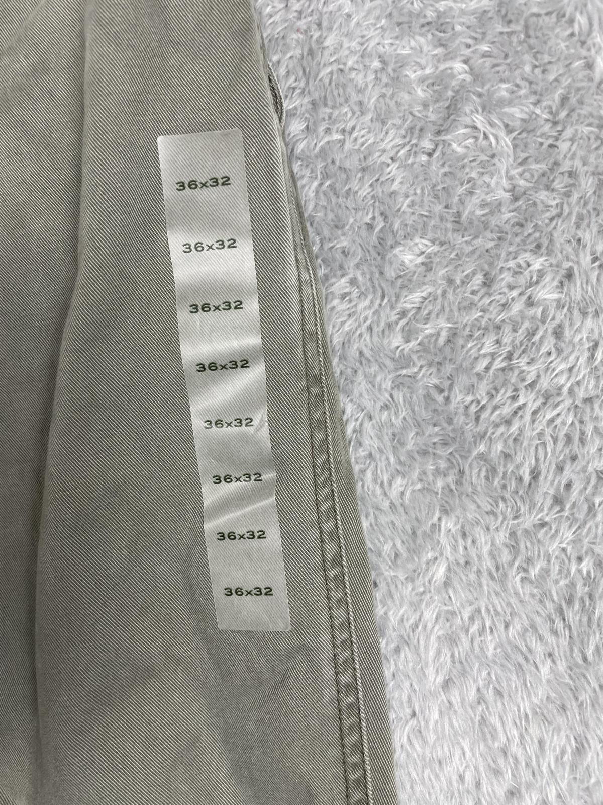 Eddie Bauer Pants Mens 36×32* Artichoke Green Relaxed Fit Pleated Khaki Chino