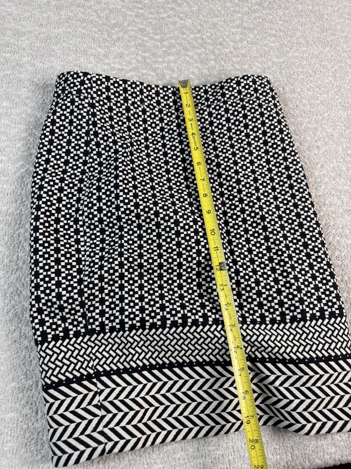 J.Crew Skirt Womens 00 Black White Pencil Lined Geometric Chevron Style G1707