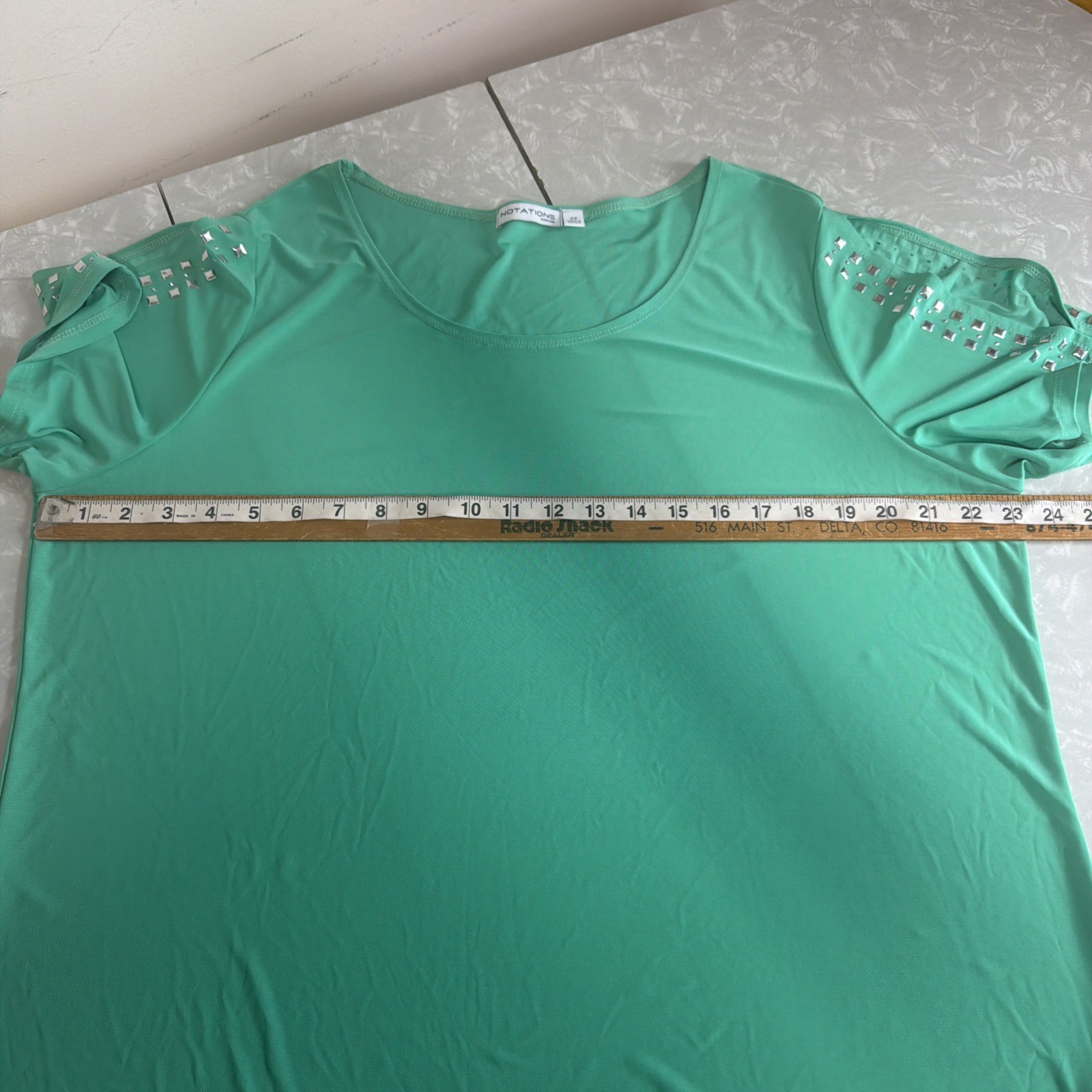 Notations Bright Green Silky Jersey Knit Tunic Top Cold Shoulder Studded Sz 2X