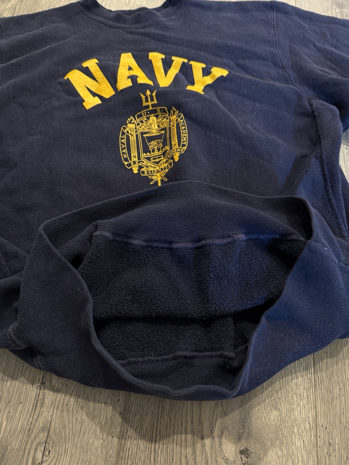 US Naval Academy MV Sports Pro Weave Crewneck Blue Sweatshirt Size Medium M