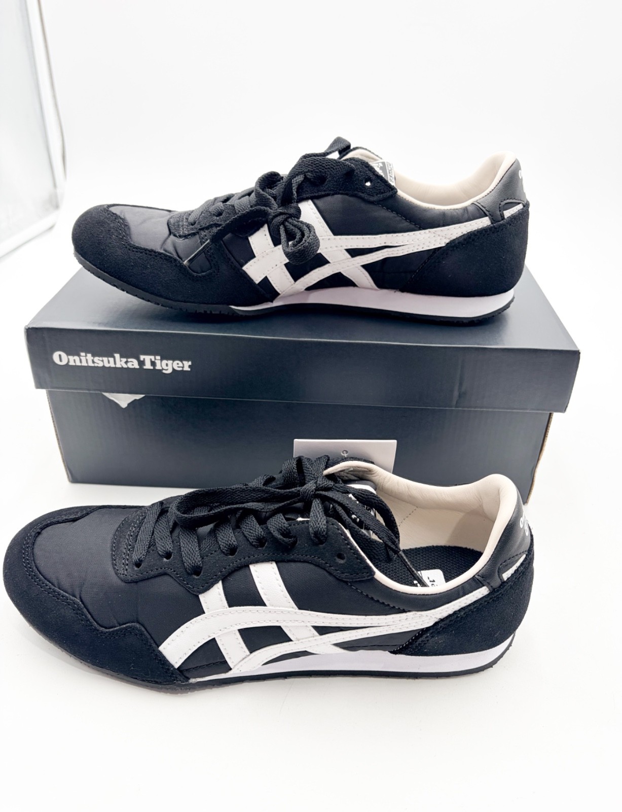 【NEW】Onitsuka Tiger SERRANO Black/White Daily Sneaker (Men’s US 7.5) From US