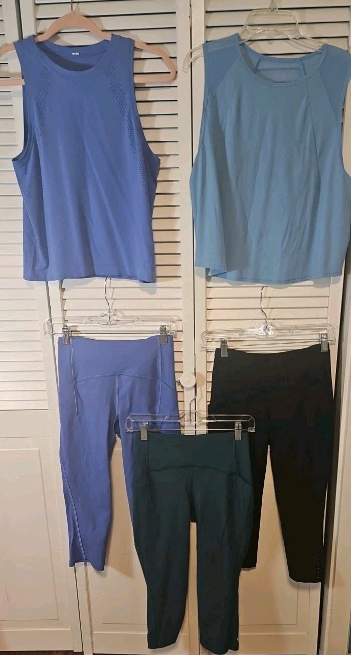 lululemon Lot Sm/xsm 3 Crop Pants 2 Tops Blue Green Black 1 Of Them Is A Set