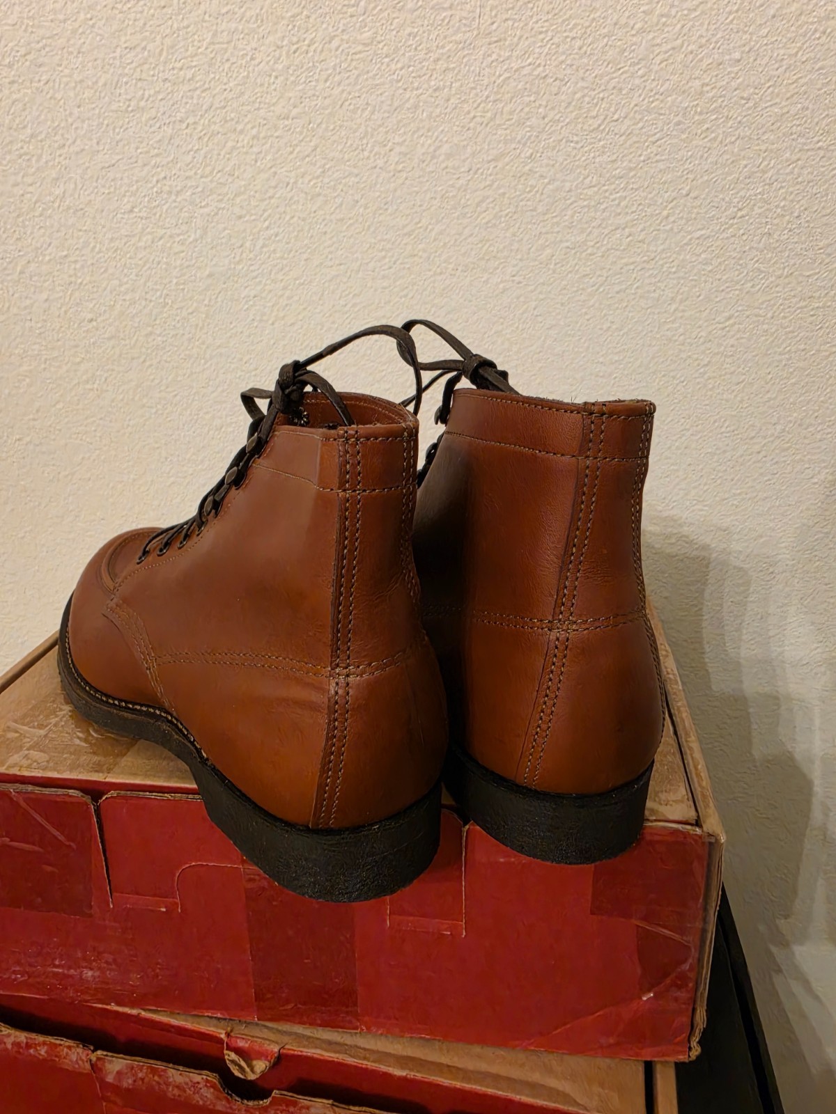 Red Wing 8076 Heritage Japanese Exclusive “Outing Boot” Vibram Iron Ranger 10D