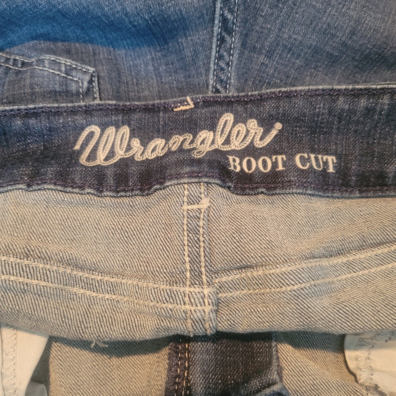 Wrangler Womens Dark Wash Bootcut Jeans Mid Rise Stretch Size 7×34 Western Boho
