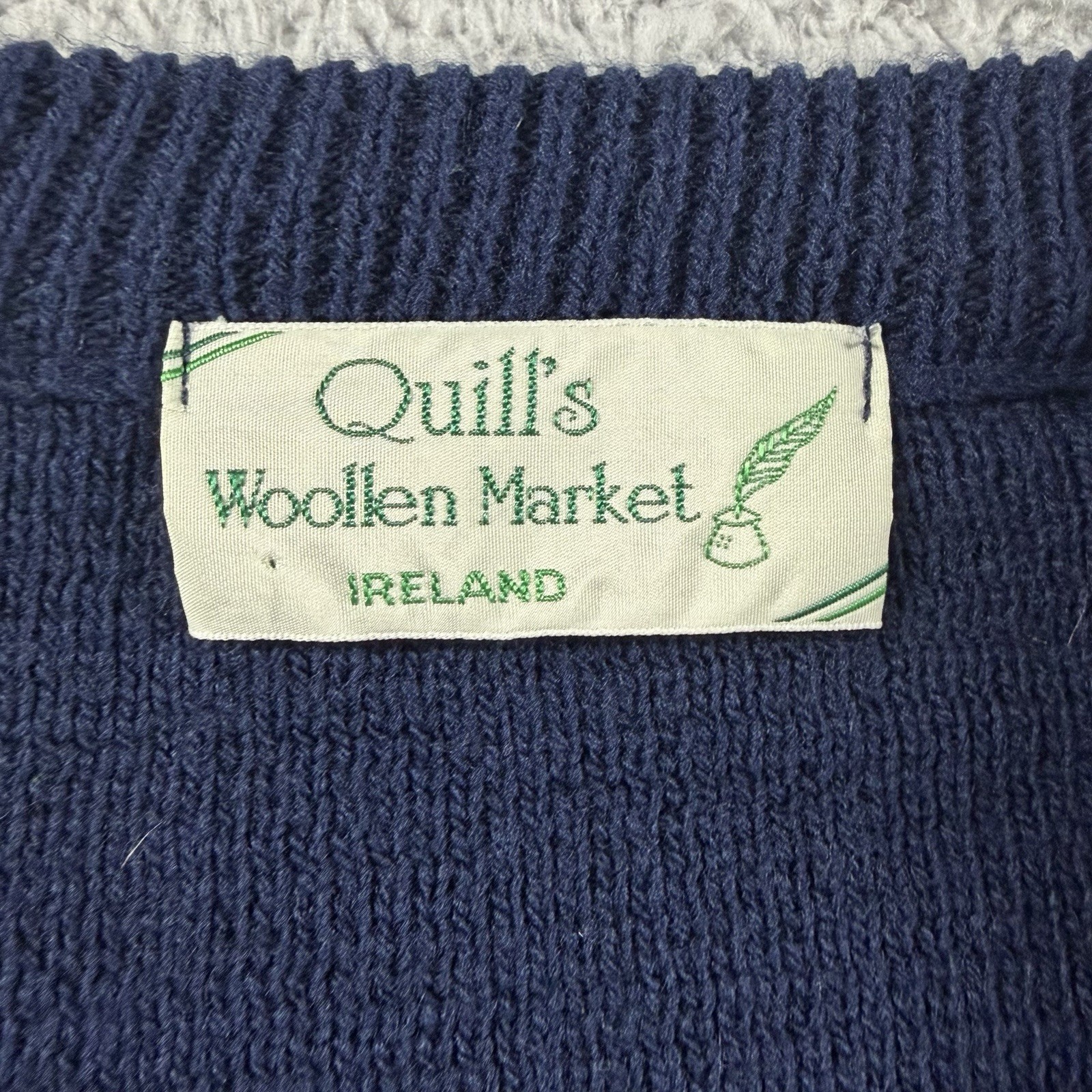 Quill’s Woolen Market Irish Sweater Ribbed Knit V Neck Shamrock Embroidered M