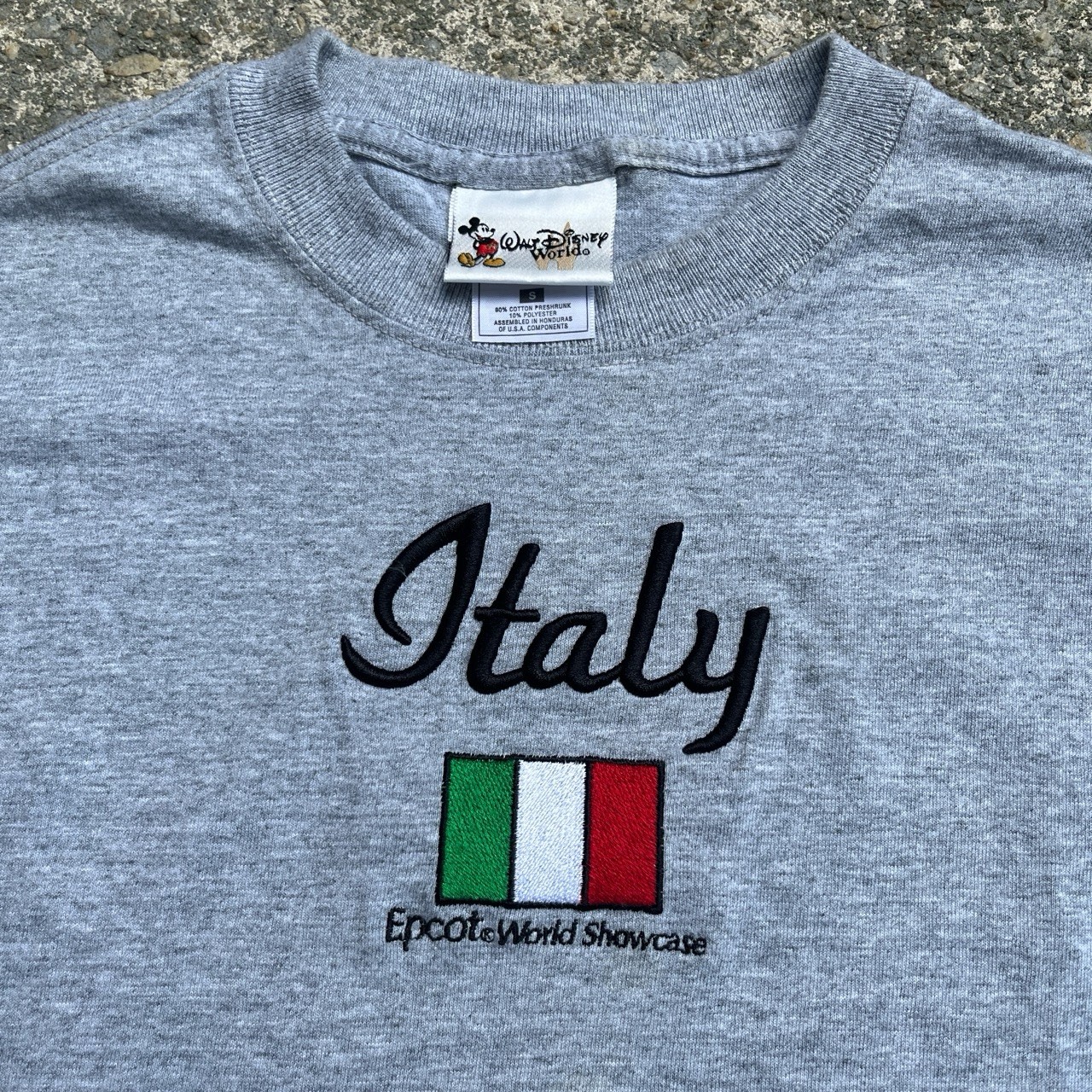 Vintage Walt Disney World Epcot Center T-Shirt ￼Italy Men Size S Showcase
