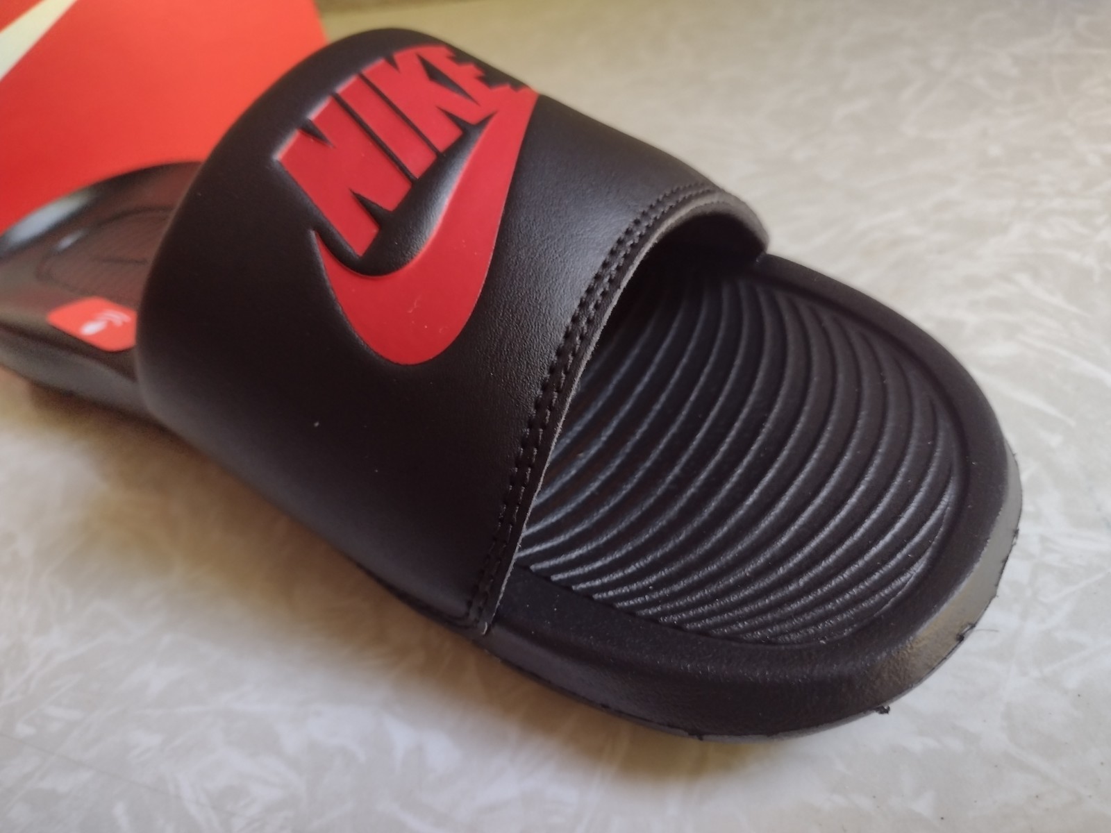 NEW, Men’s Nike Victori One Slides Black/University Red, Style # CN9675 004
