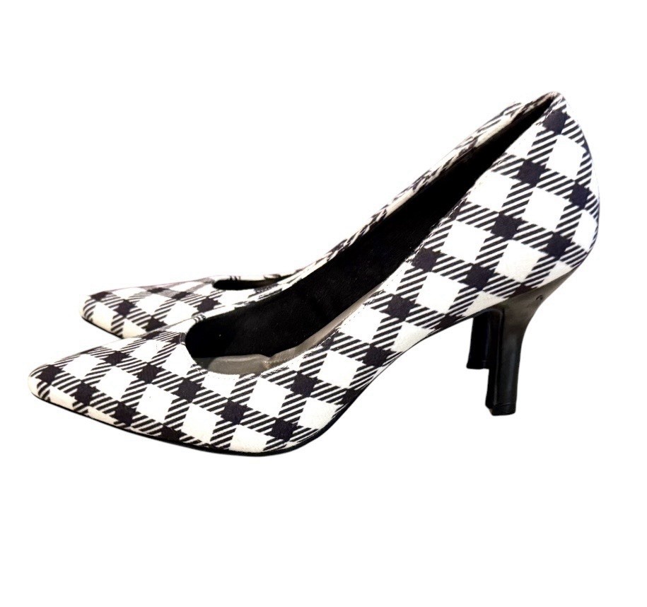 Comfort Plus Women’s Janine Pointy Toe Pumps By Predictions Sz 8.5
