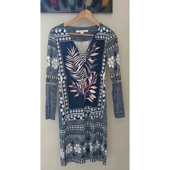 Diane Von Furstenburg 100% Silk Reina Silk Jersey Dress Size 2 Blue Floral