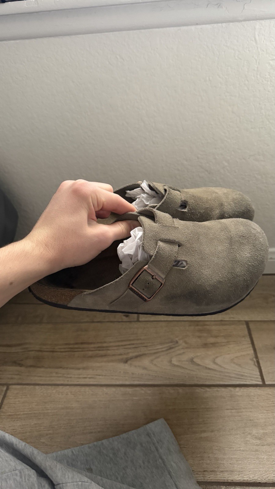 Birkenstock Boston Suede Clog Sandals Beige Buckle Strap Men’s 9.5