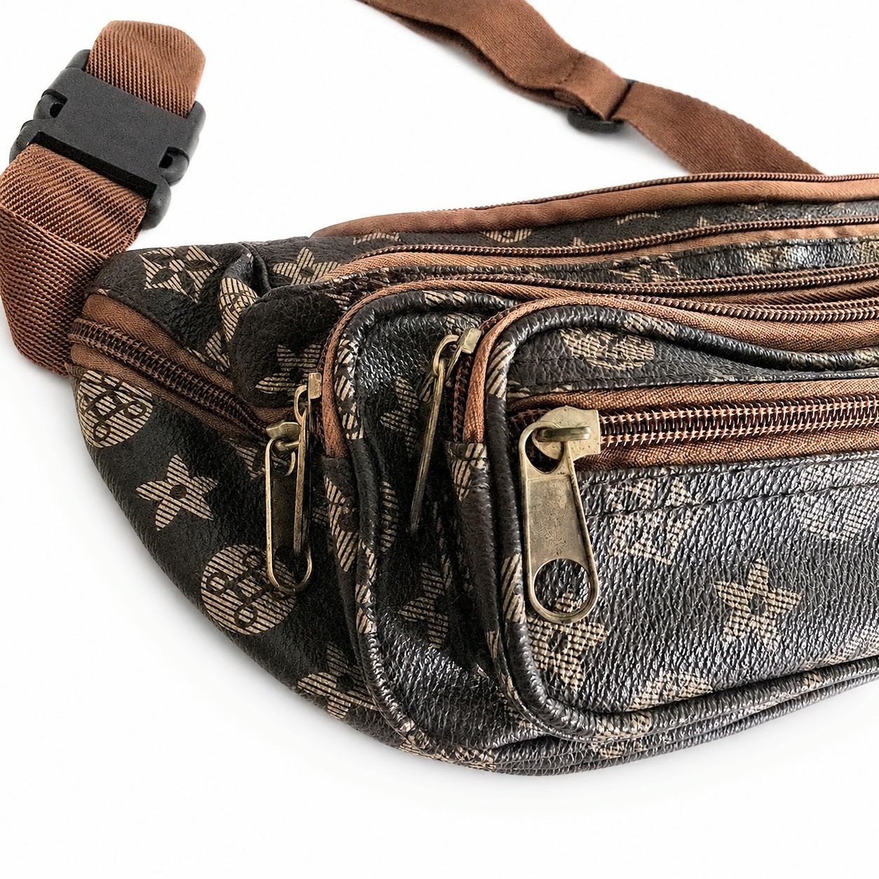 Waist Bag Women Waterproof with Adjustable Strap, Brown