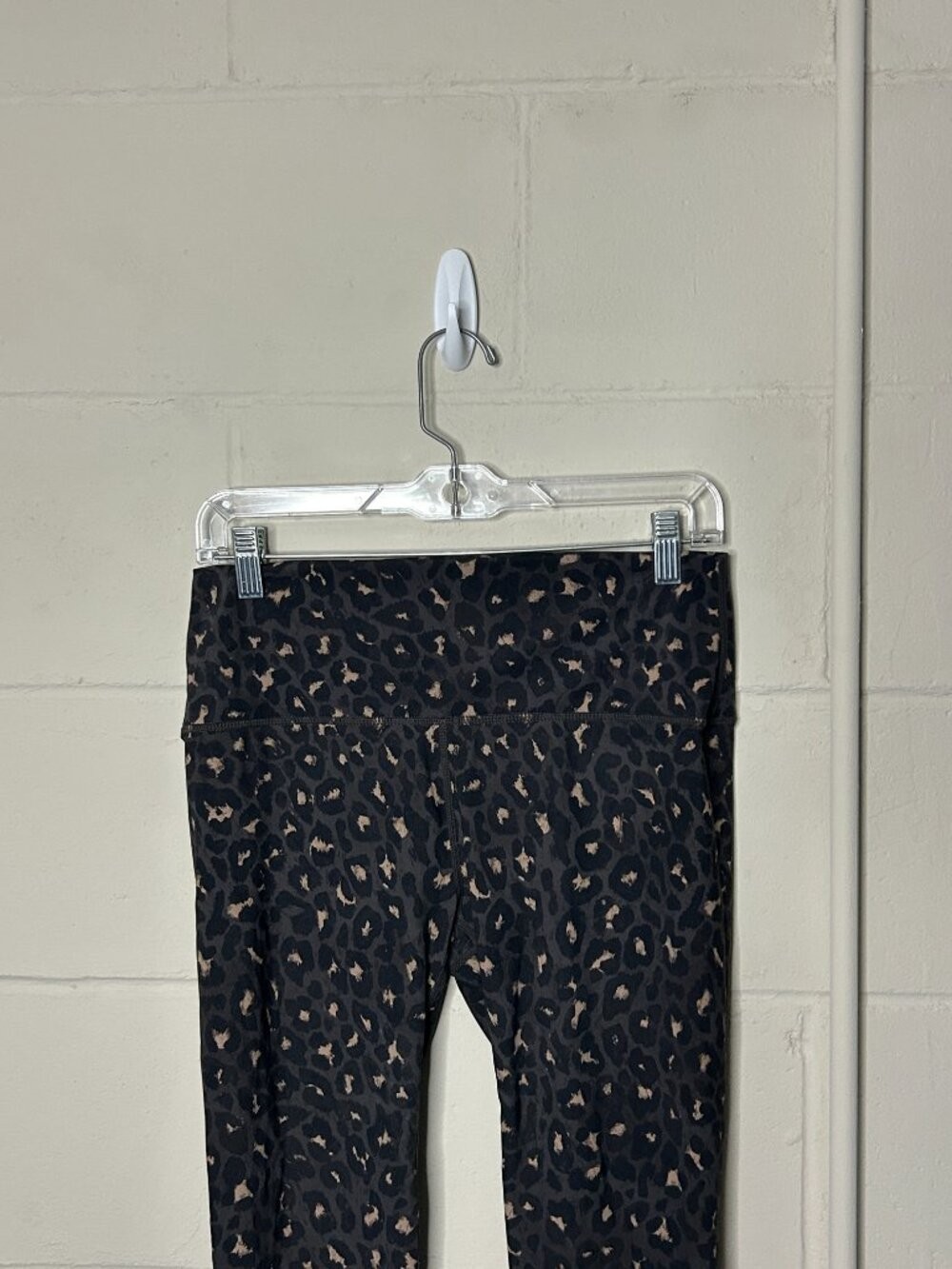 Varley Leggings Womens Large Leopard Print Buttery Soft Cropped Workout Leisure