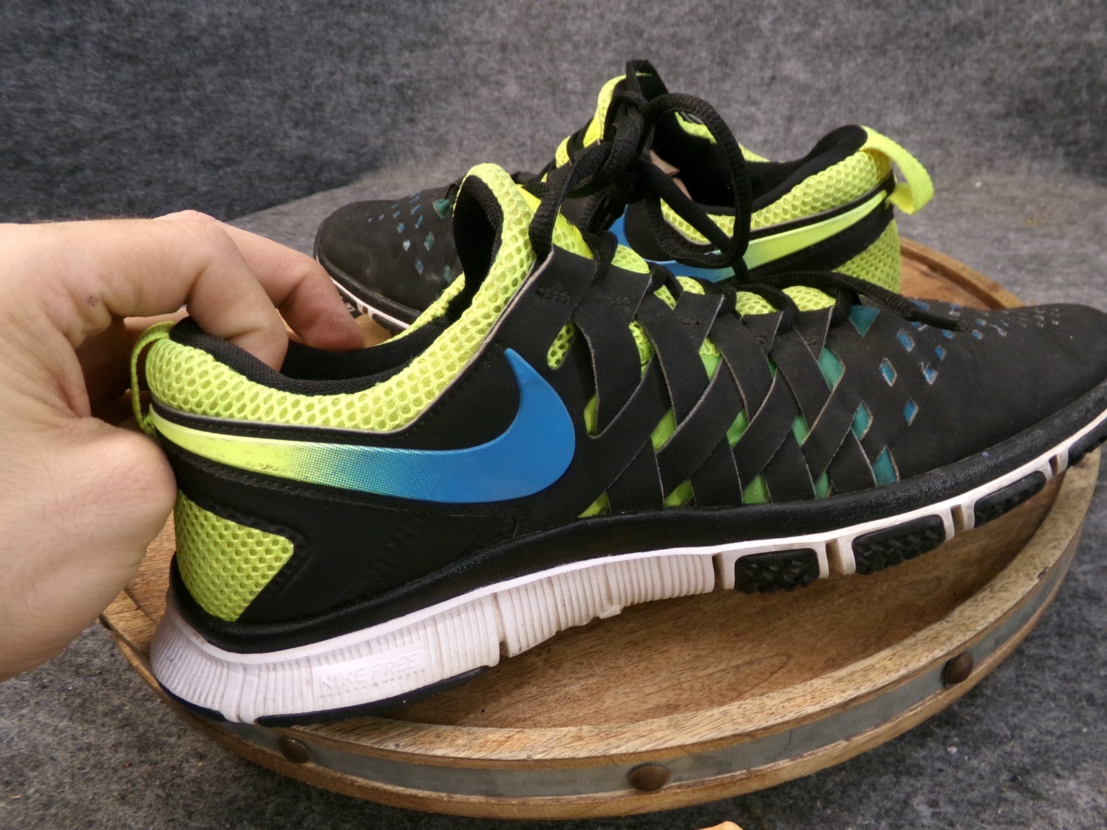 Nike Free Trainer 5.0 NRG Men Size 8 US Athletic Running Black Neon Blue Shoes