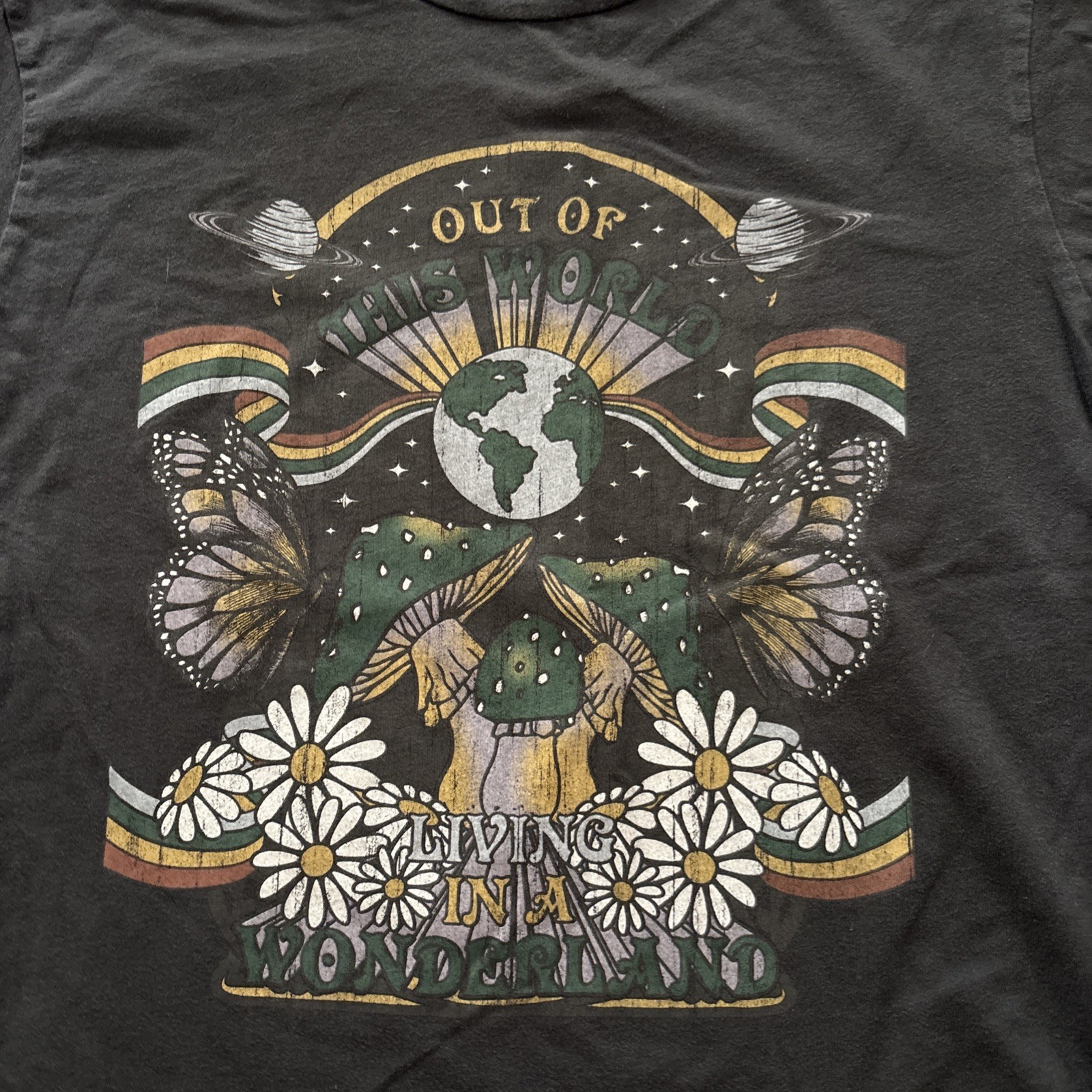 Shrooms Hippie Flowers Butterfly Wonderland T Shirt XS Originality Mushrooms USA