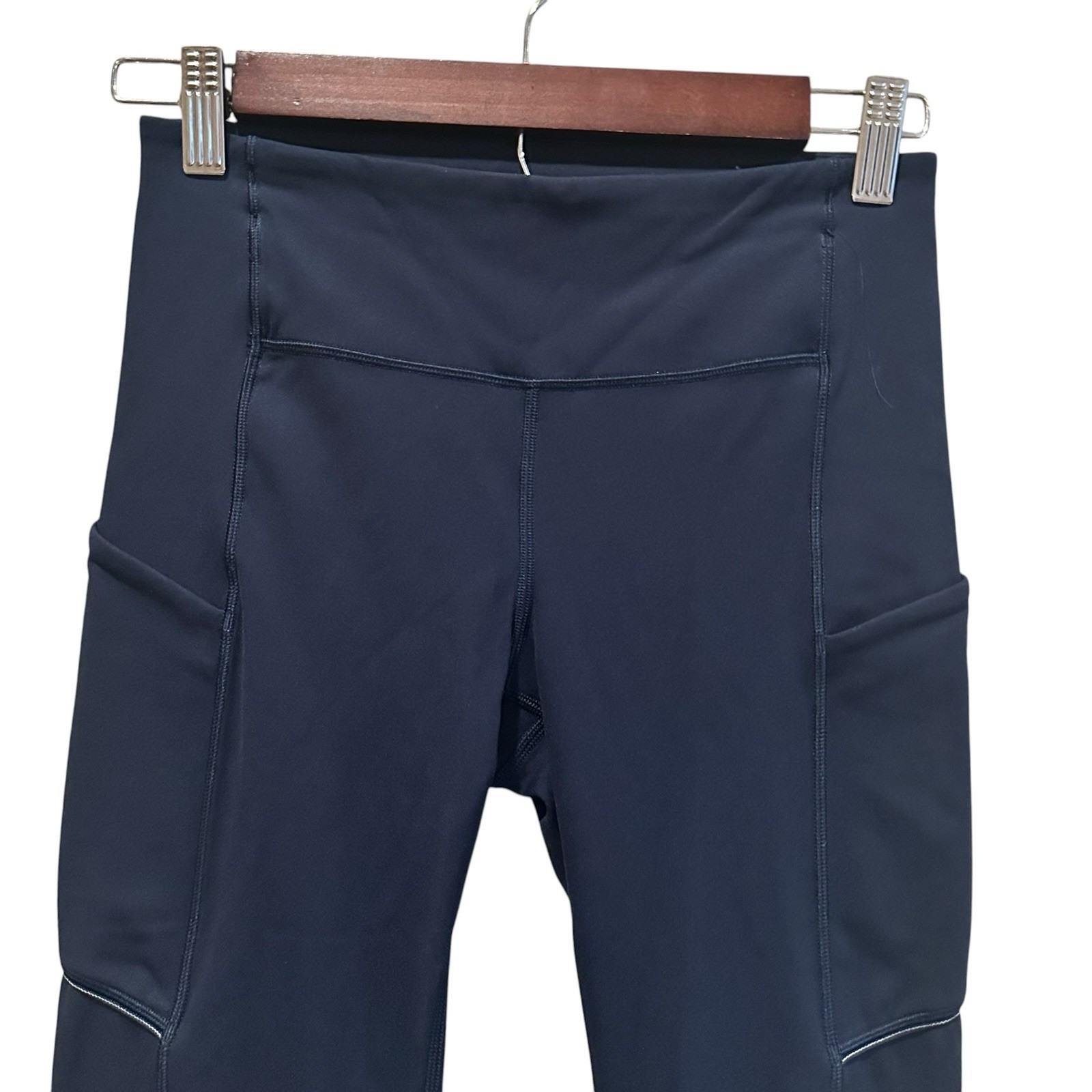 Lululemon Speed Up Tight *Full-On Luxtreme 28″ Size 4 True Navy