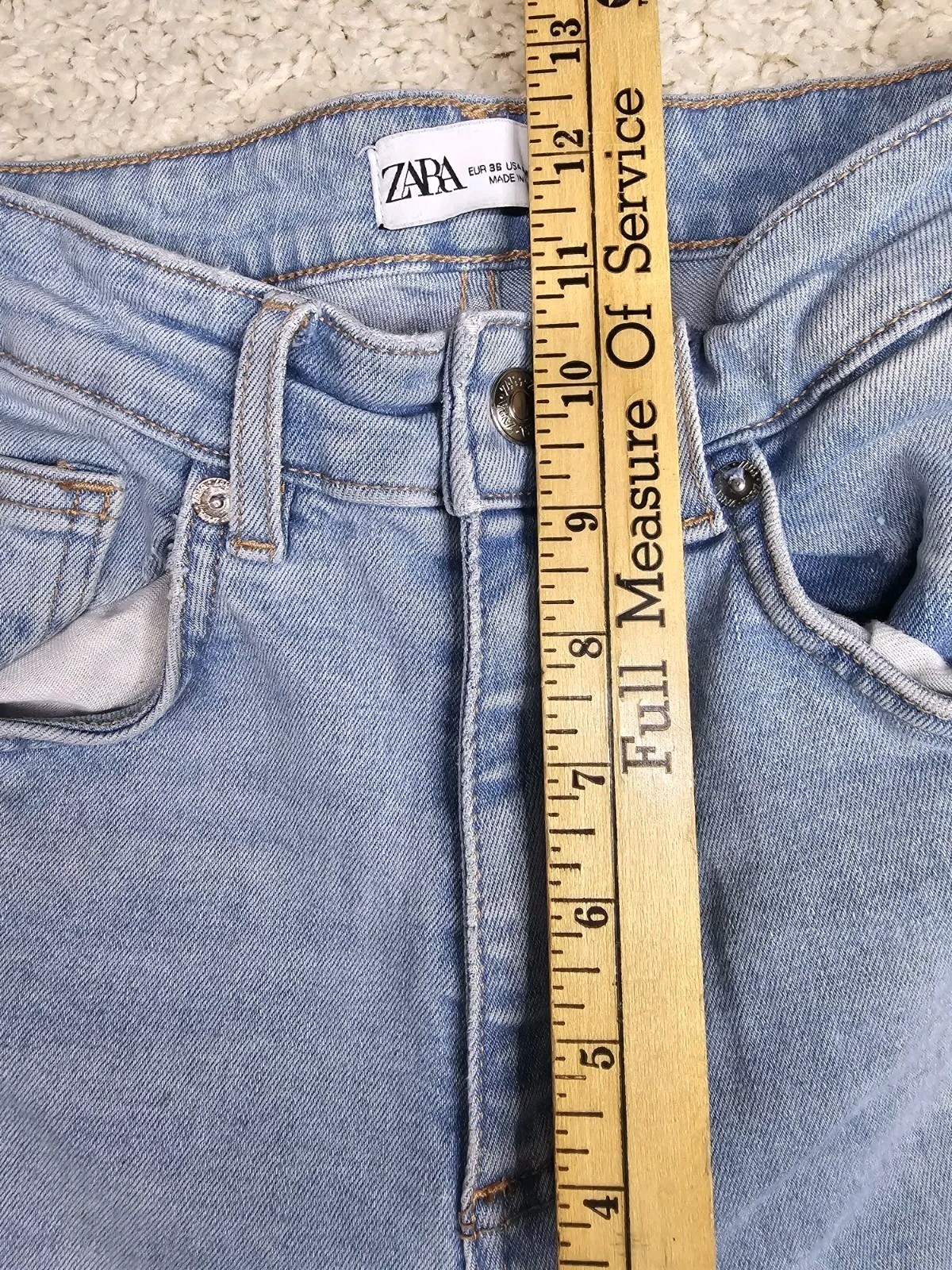 Zara Jeans Womens 4 (26×26) Relaxed Straight High Rise Medium Wash Raw Hem Denim