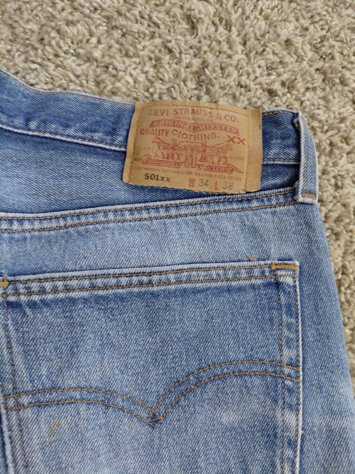 Vintage Y2k Levi’s 501XX Button Fly Jeans Made in USA Mens