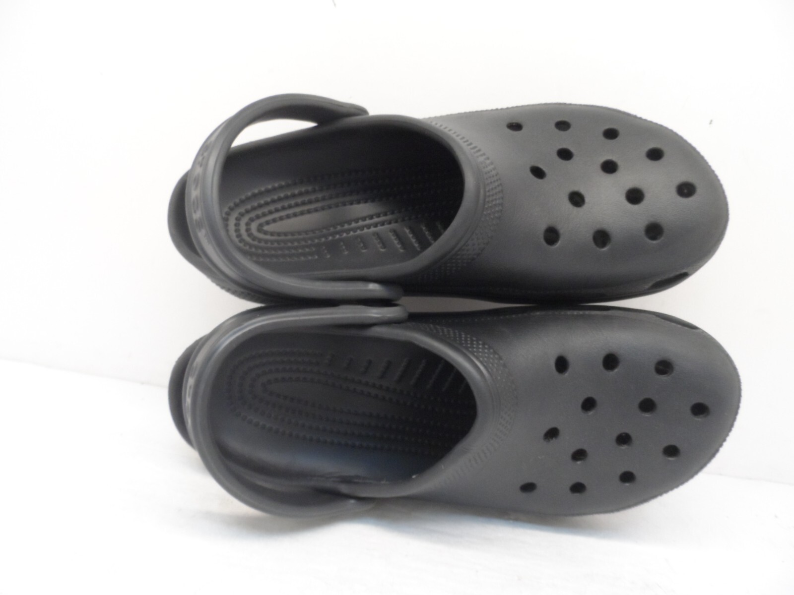 Crocs Men’s Classic Clog 10001 Black Size 9M