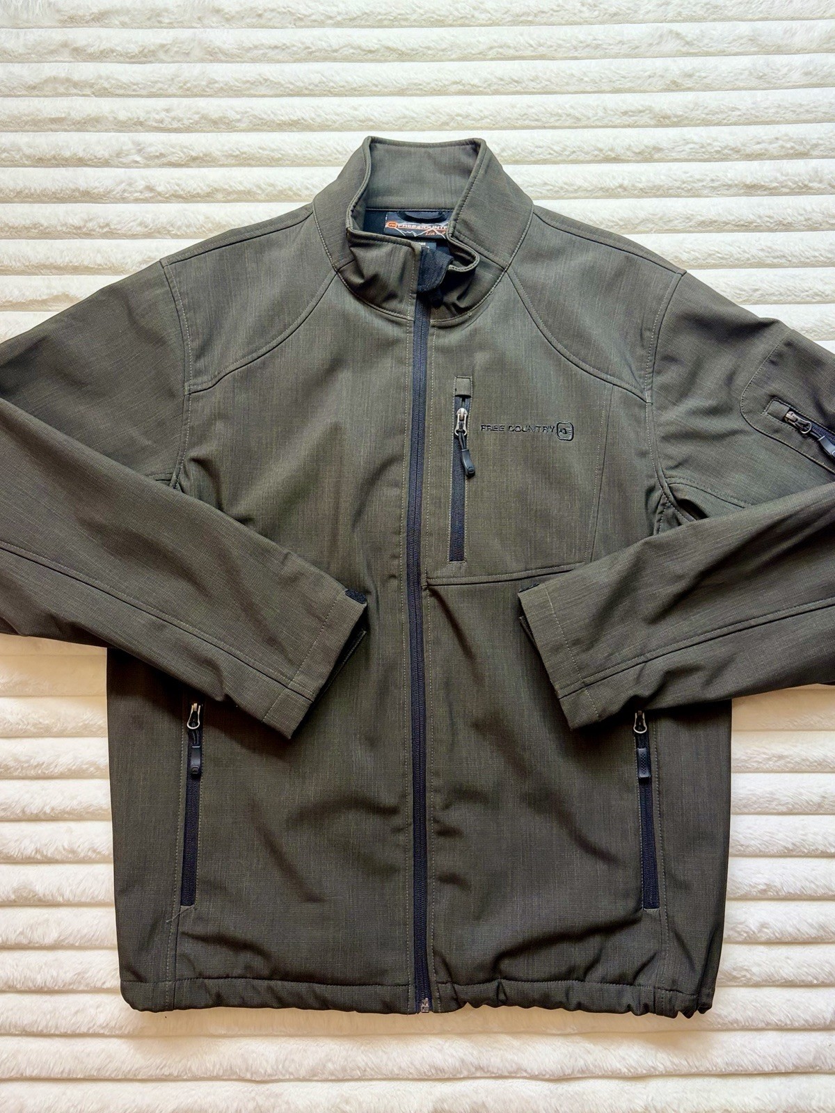 Free Country Men’s Green Softshell Jacket L Full Zip Pockets Stand Collar