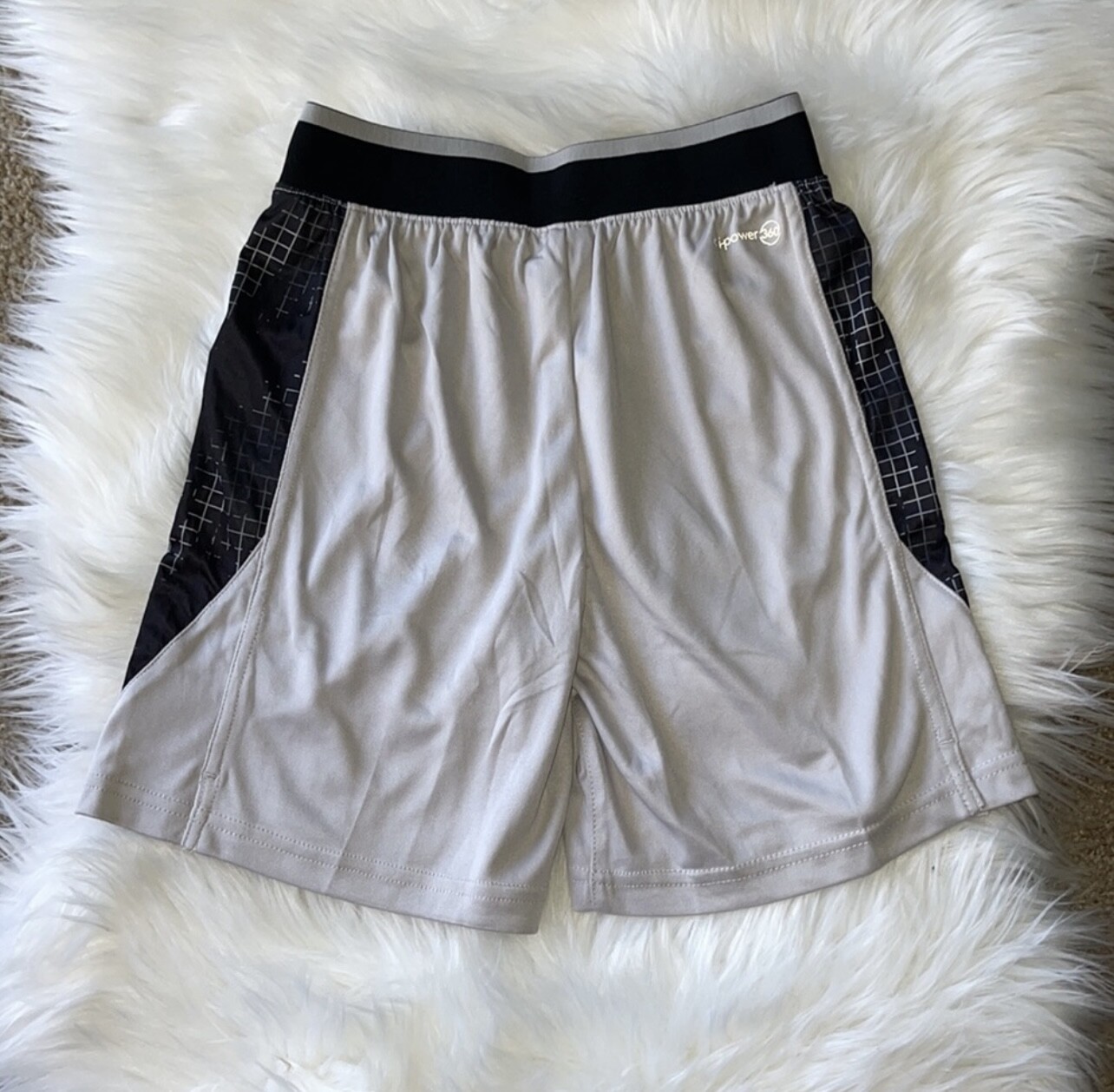 Dri-power 360 Boys Core Short Russell. Available in size M(8) & XL (14-16). NWT