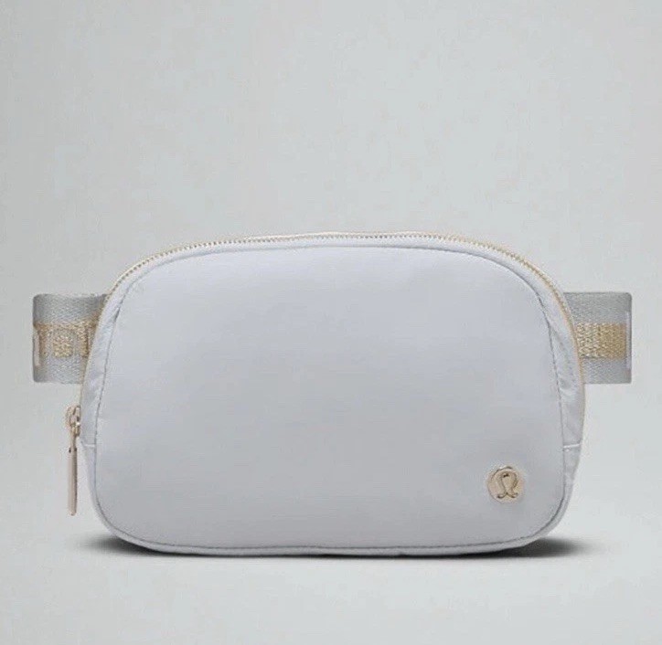 Lululemon Everywhere Wordmark Crossbody Belt Bag 1L – Gray/Gold Waist Pack
