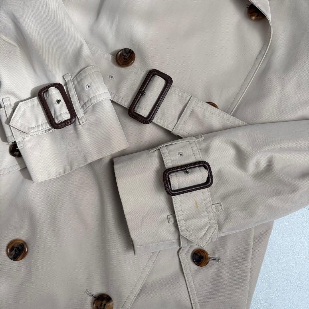 Excellent condition Burberry London Liner Belted Trench Coat White Beige