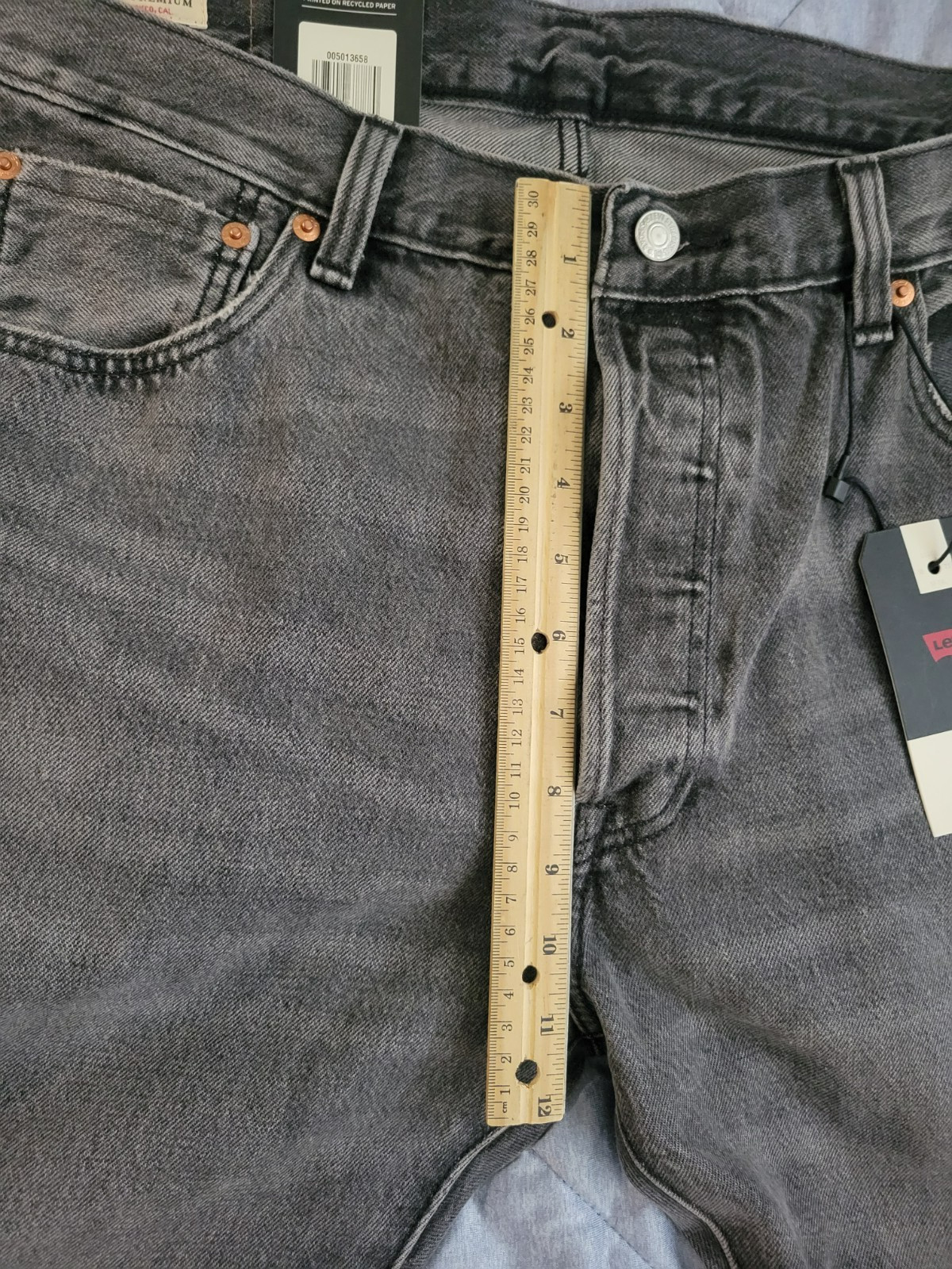 Levi’s 501 Selvedge Men’s Premium Straight Fit Jeans 36×32 Black Ash 005013658