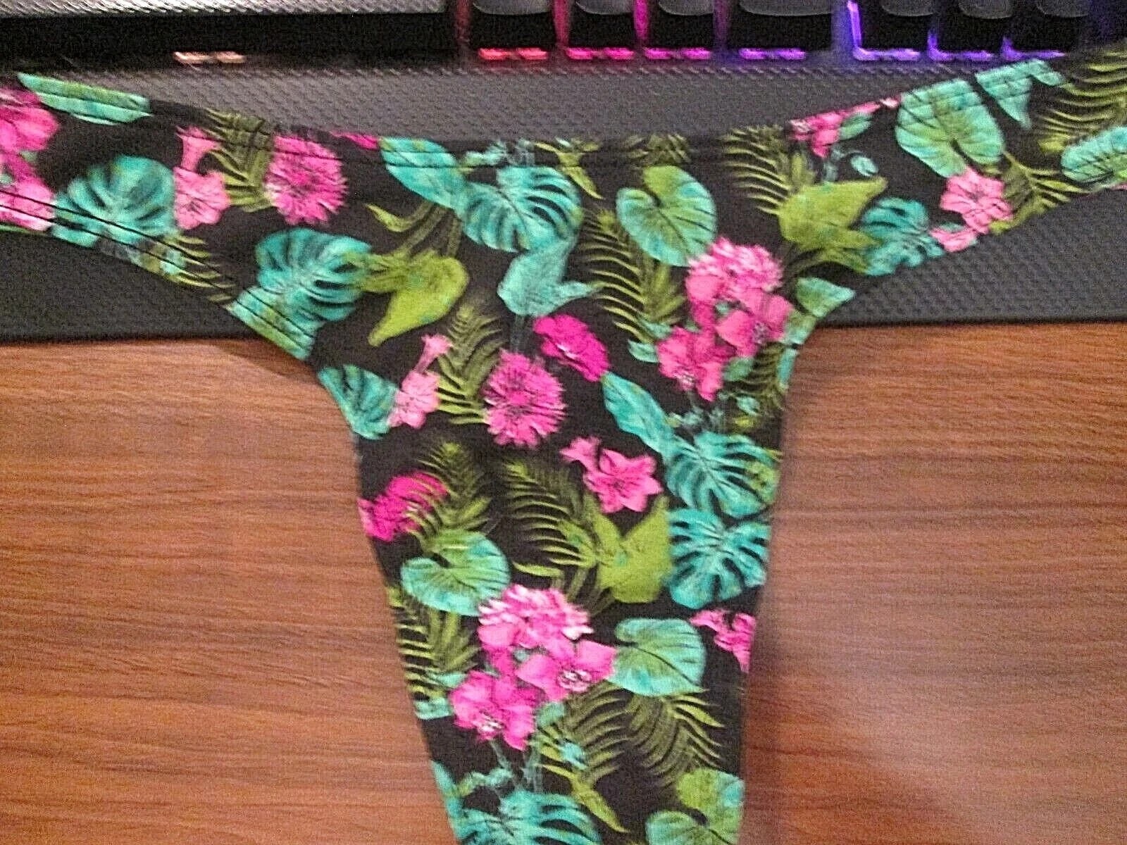 New w/Tags Victorias Secret 💟Size XS,S,M,L,XL,XXL 💟💲Discounts on 2+💲 Thong