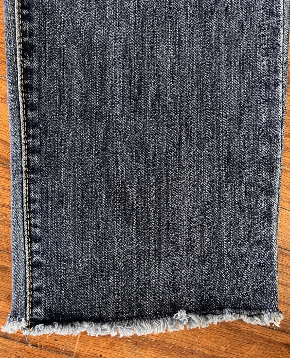 Seven7 Women’s Tower Crop Jeans Size 8 High Rise Straight Raw Hem Fray Stretch