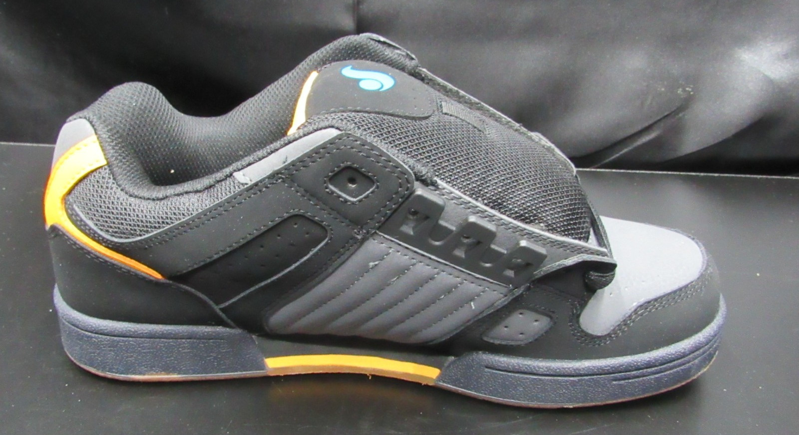 DVS Skateboard Shoes Celsius Black/Orange/Blue Men’s 9 972
