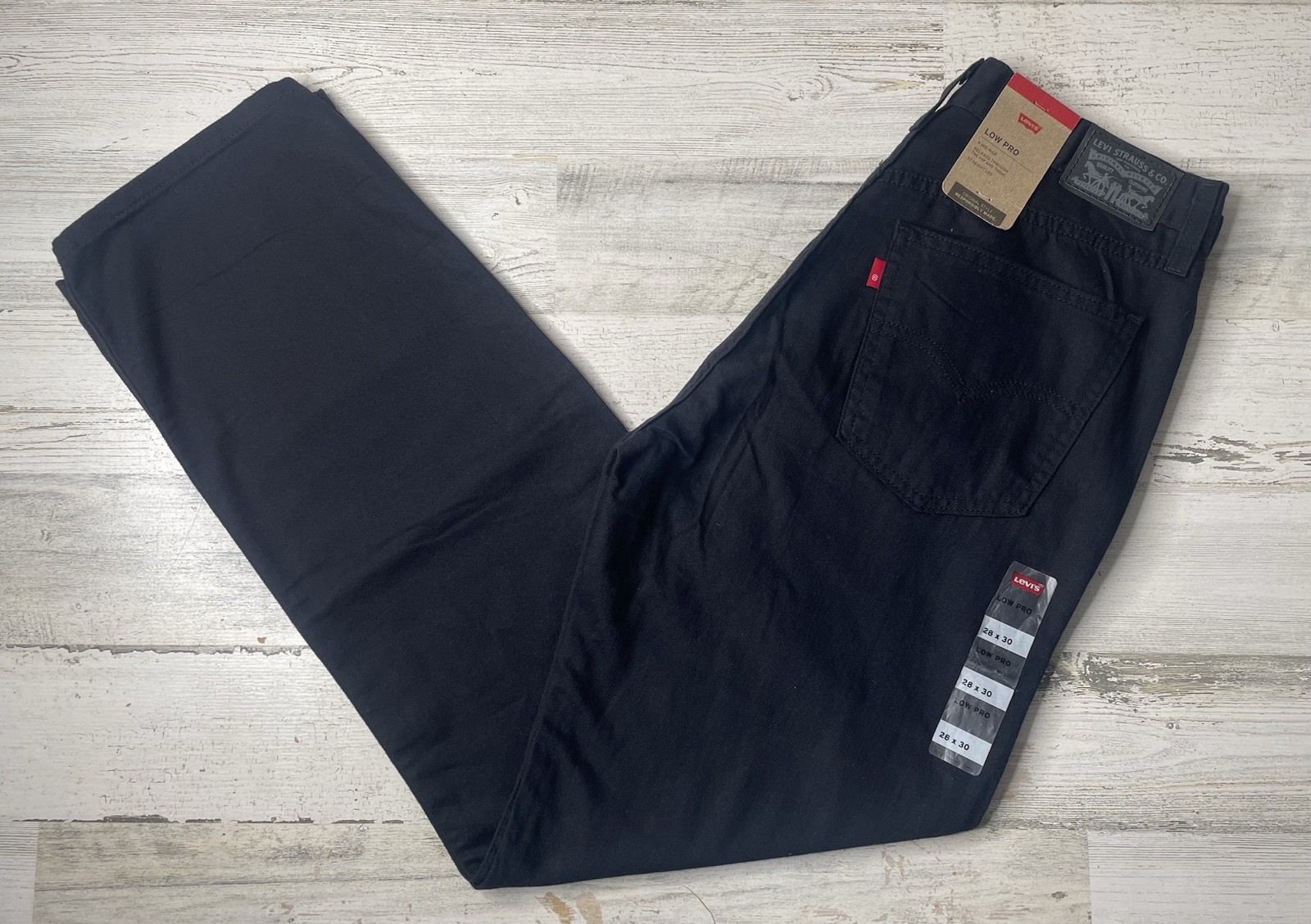 Levi’s Low Pro Straight Jeans Mid Rise Black Wash Women’s Size: 28(30)x30 NWT!