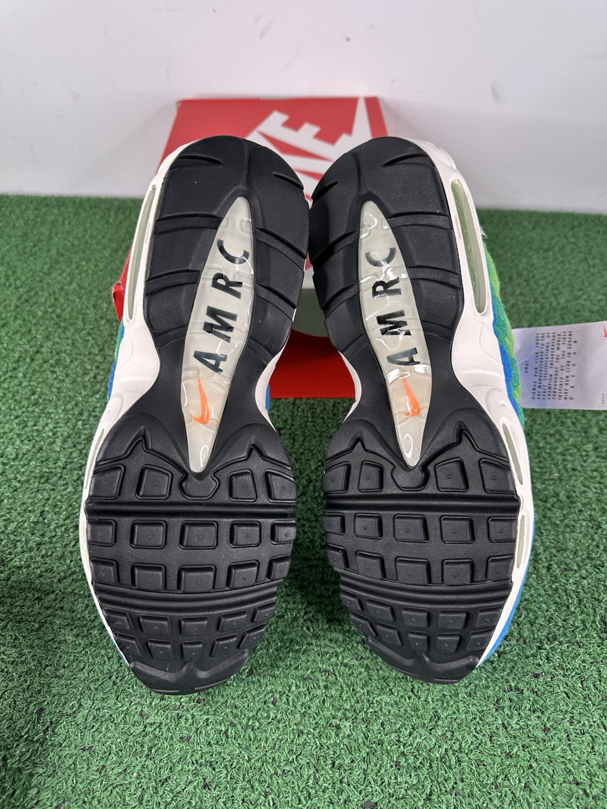 Size 8.5 – Nike Air Max 95 SE Running Club Light Photo Blue – New