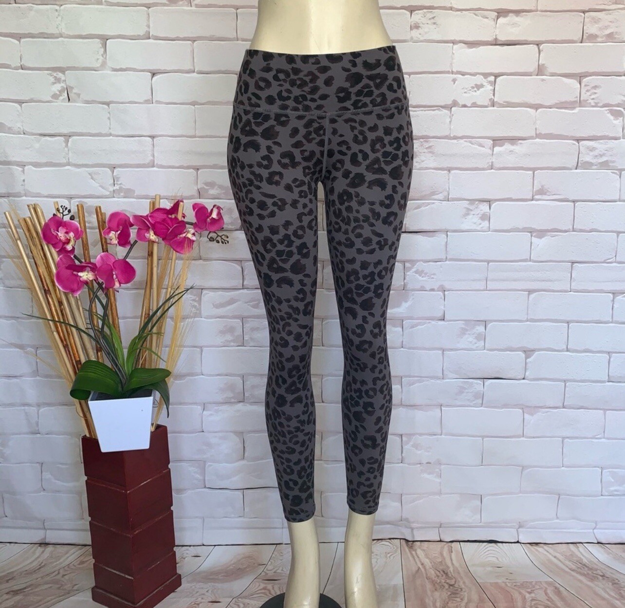 VAVAV VARLEY Century Legging 2.0 Cheetah Print Women’s Size Small