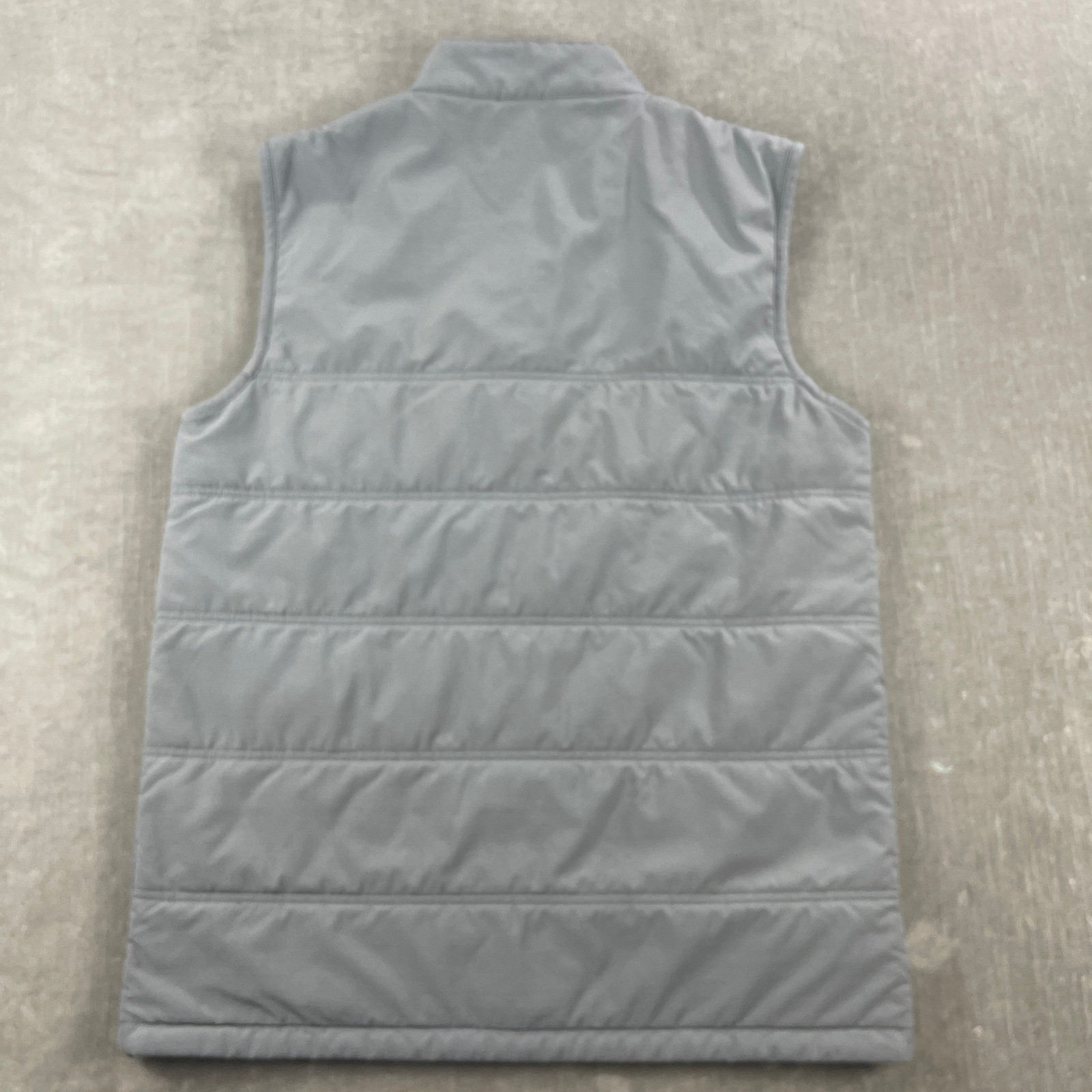 TravisMathew Men Medium Grey Puffer Vest CompliancePoint Logo Quilted Full Zip