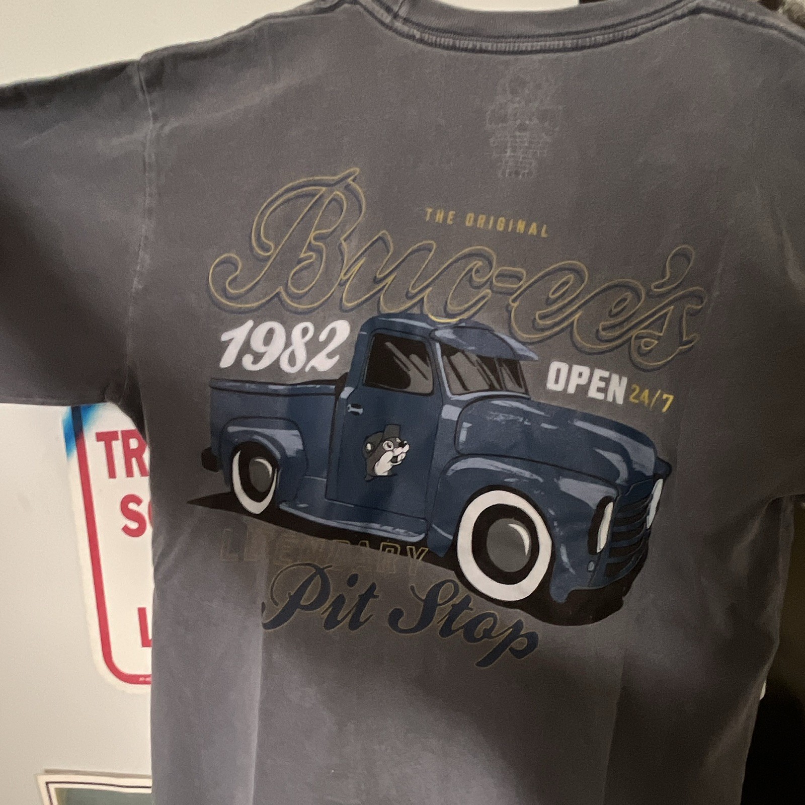 Buc-ee’s Men’s Gray/Blue Double-Sided Beaver Logo Crew Neck T-Shirt M