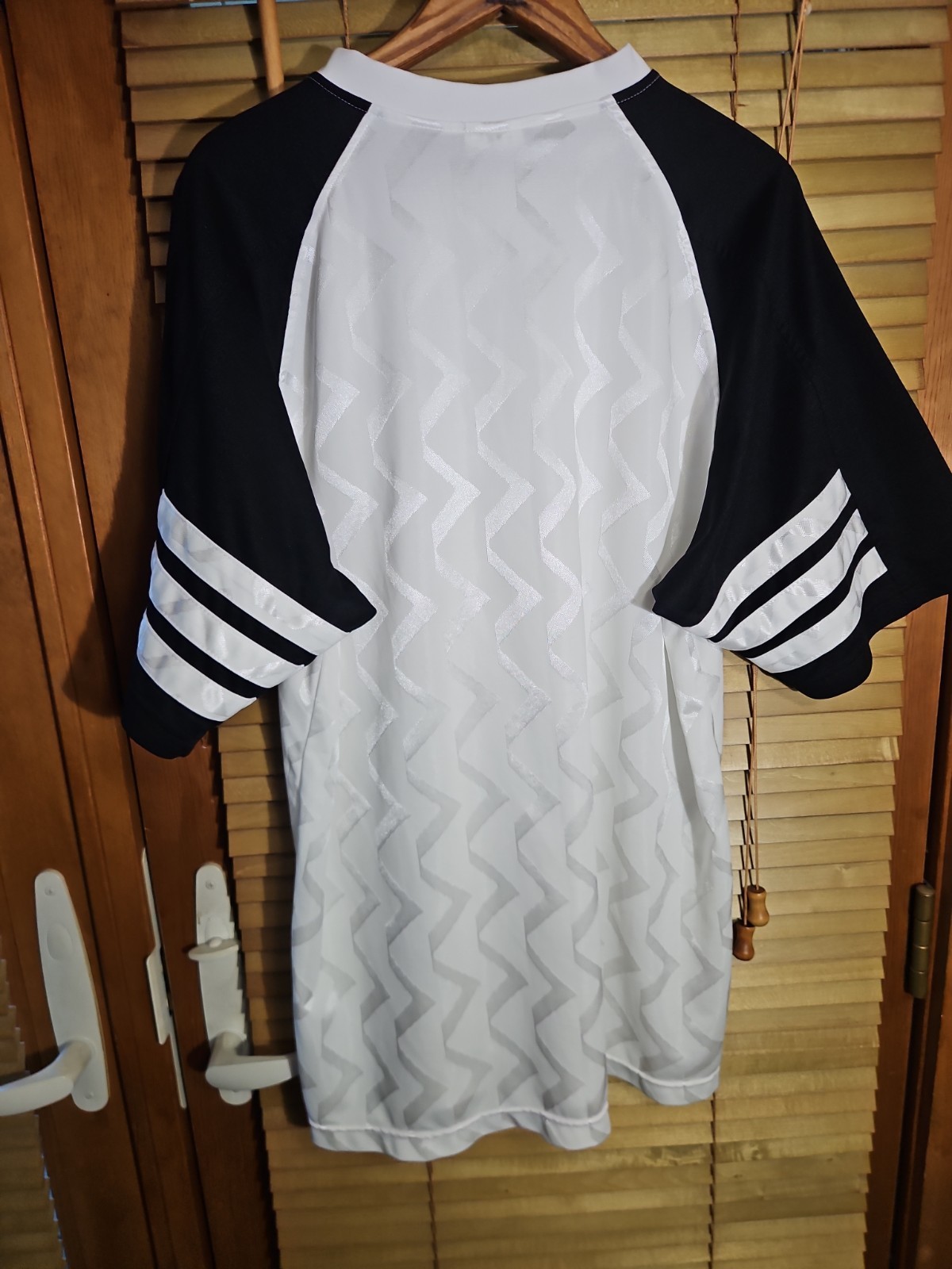 Vintage 90s Adidas Satin Silky Blank White Soccer Jersey 3 Stripes Men’s XL