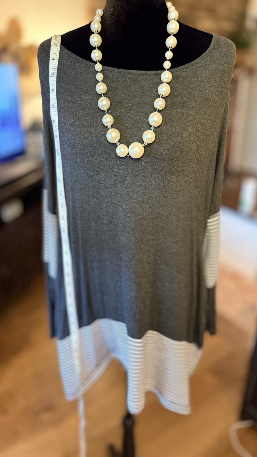 Mordemis XXL Asymmetrical Knit Tunic With Pockets Lite Weight Comfortable & Cute