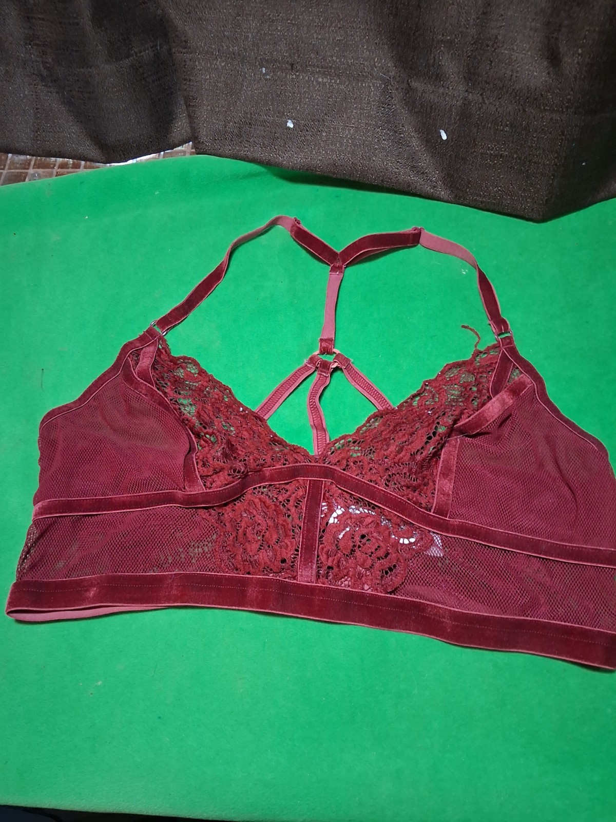 Intimately Free People Longline bralette Med Berry Sheer & Floral Lace Pullover