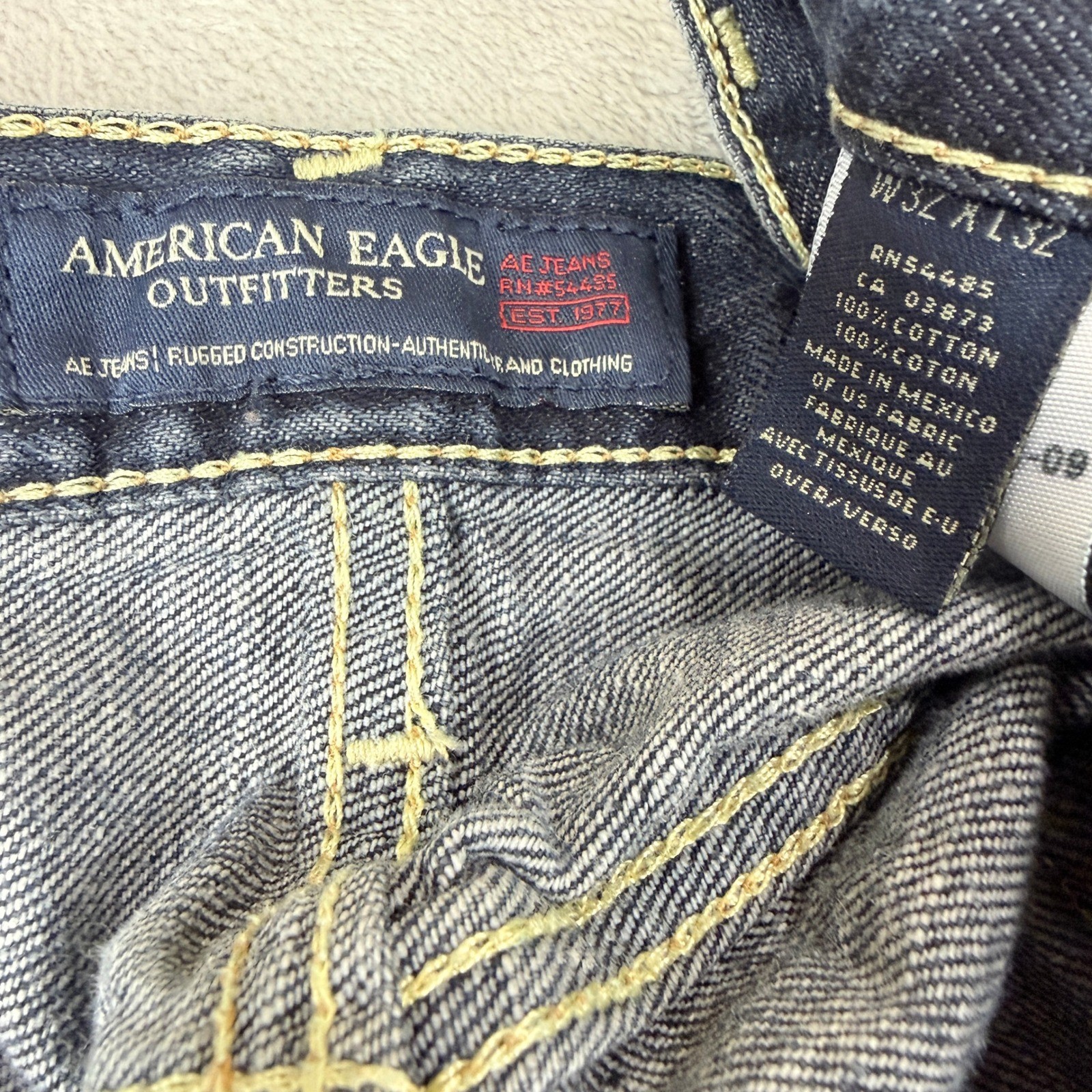 American Eagle Jeans Mens 32×32 Blue Straight Button Fly Y2K Rugged Workwear