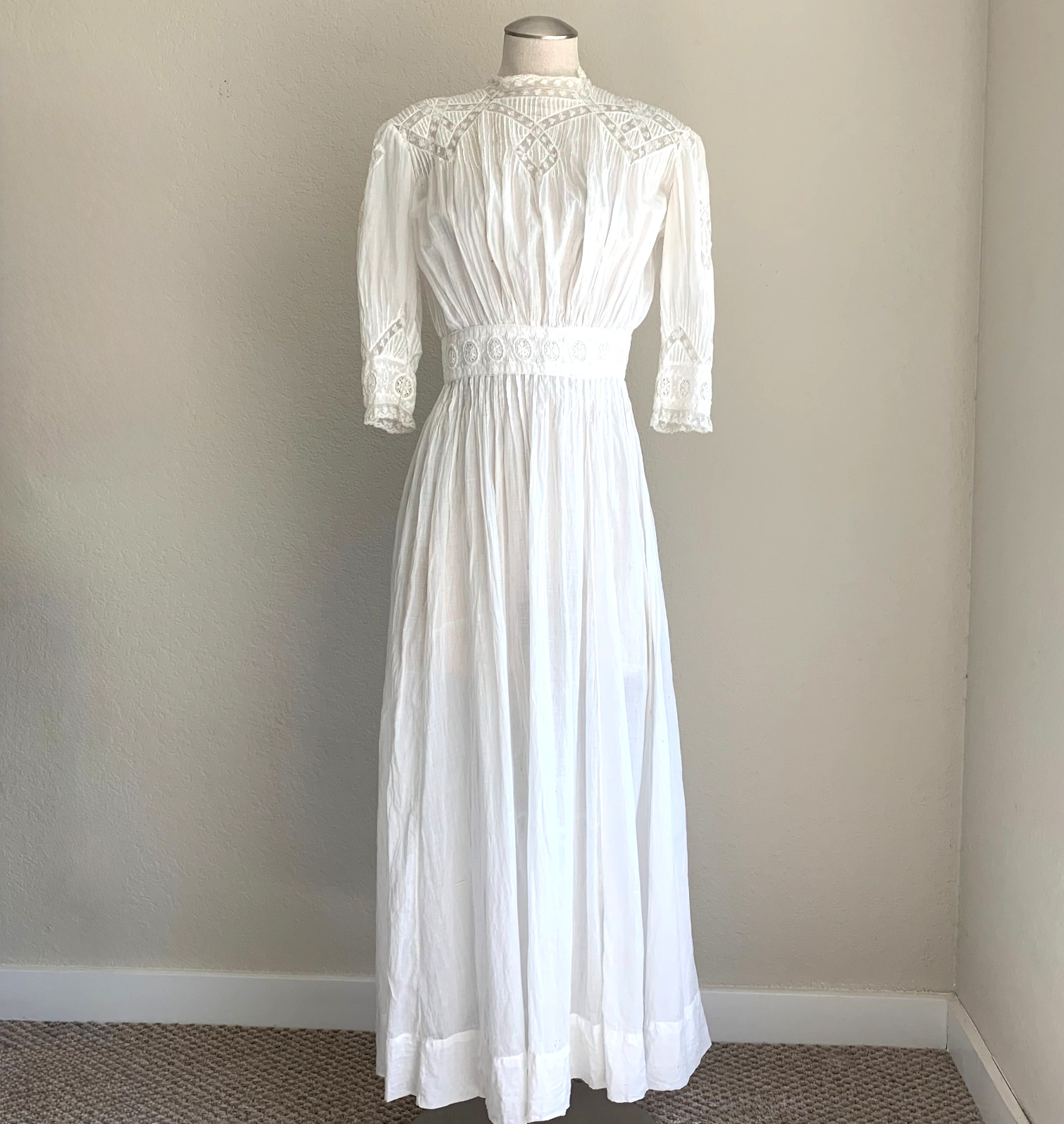 Antique Edwardian White Cotton Lace Lingerie Tea Dress 2XS Maxi Lawn Gown VTG