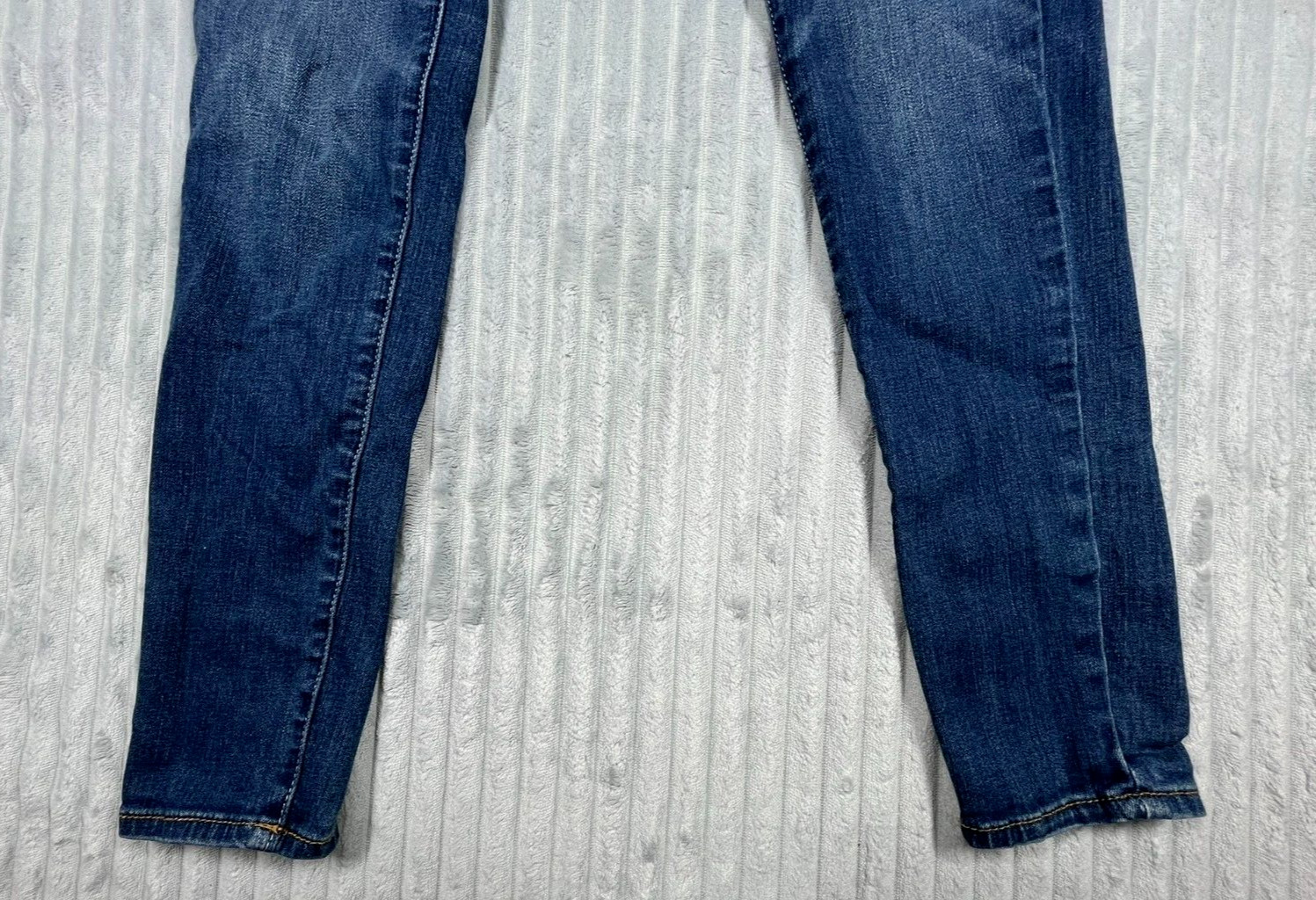 American Eagle Jeans Women’s 2 Reg 26×28 Jegging Stretch Low Rise Medium Wash