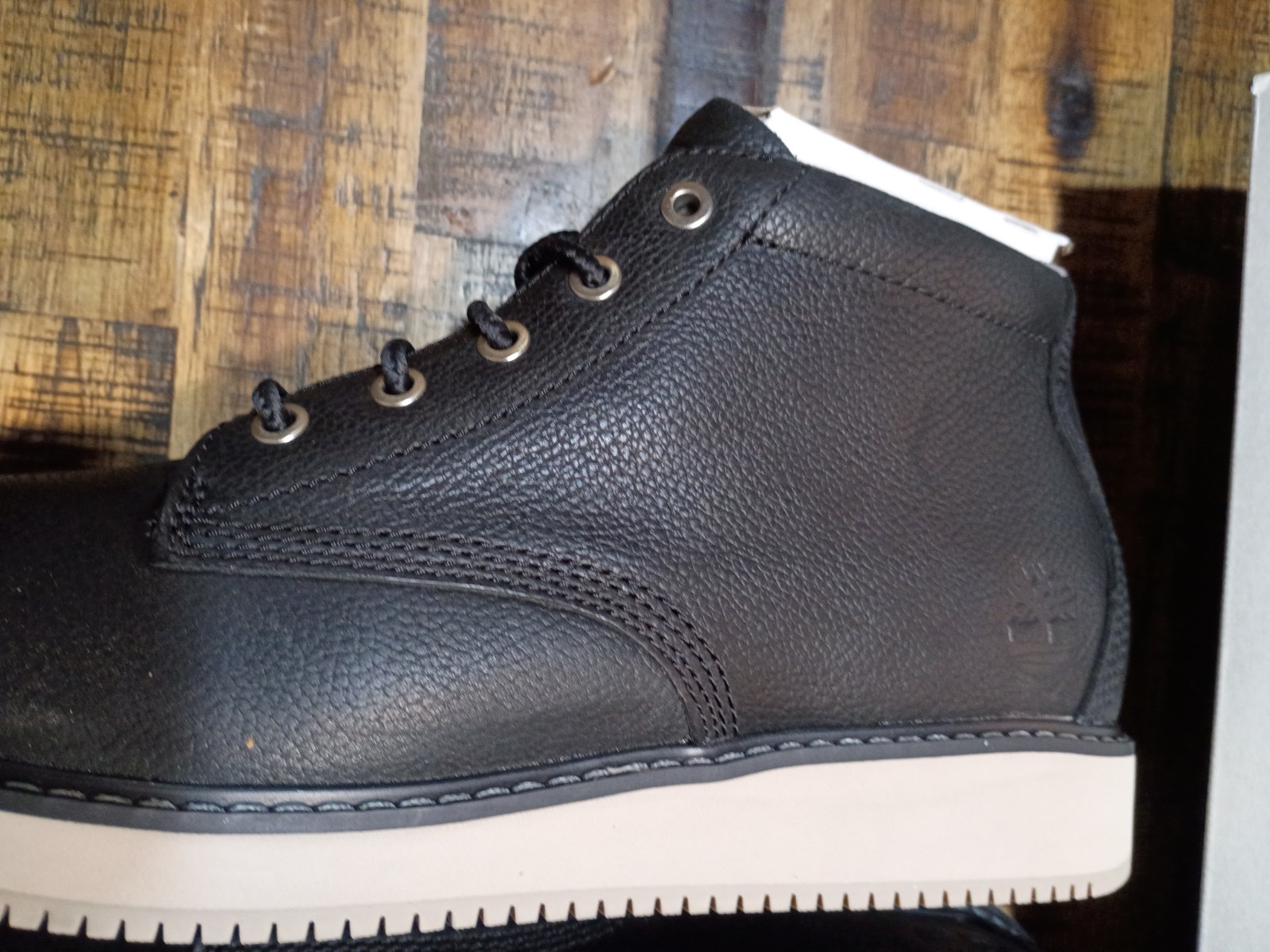 Mens Timberland Redwood Edge Mid Premium Full Grain Leather Chukka Boot Sz 8.0