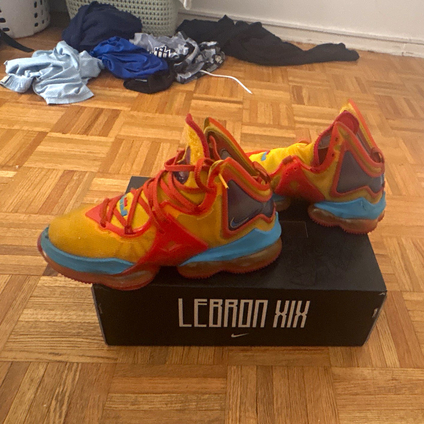 Nike LeBron X Men’s Mid-Top Lace-Up Basketball Sneakers Colorblock Orange right￼