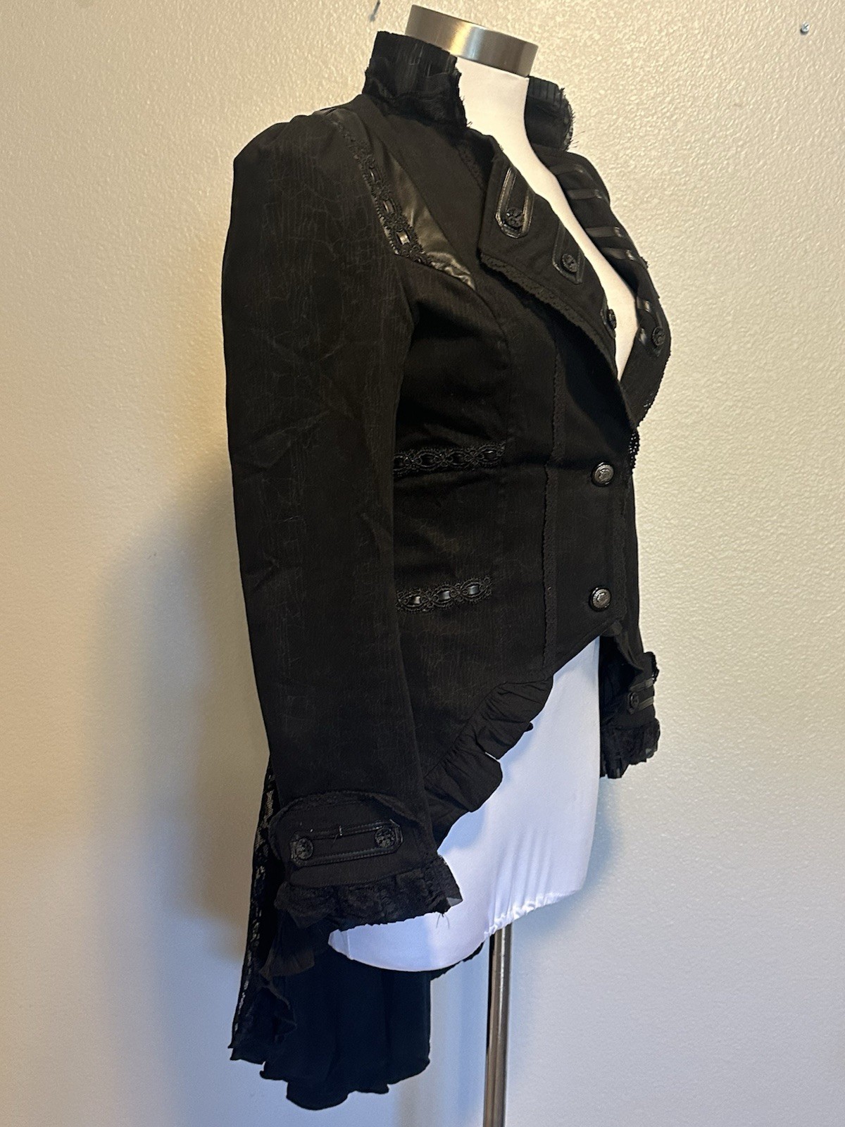 RQ-BL Red Queen’s Black Legion Steampunk Gothic Tailcoat Military Jacket sz.S