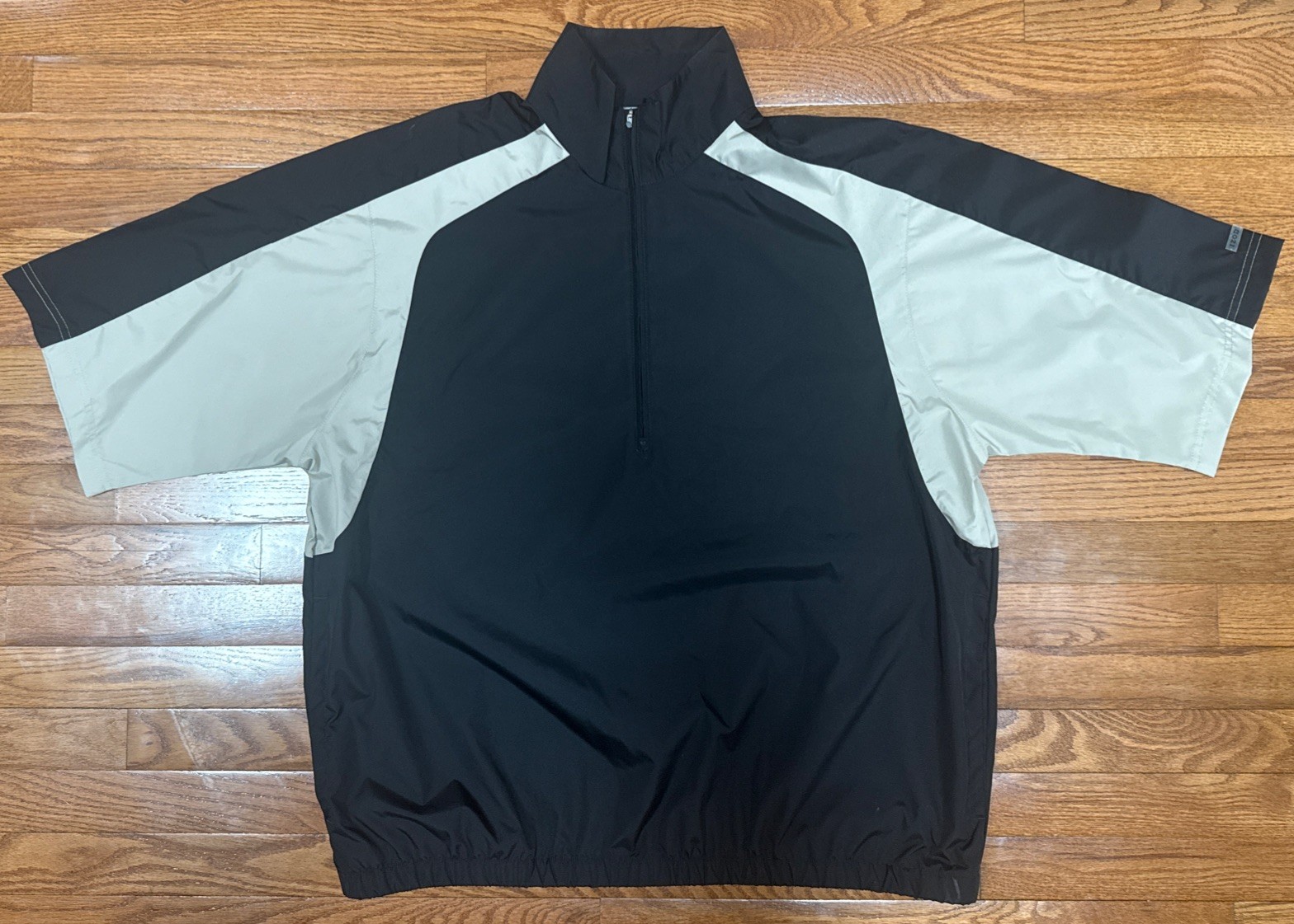 IZOD 1/2 Zip Lightweight Black Tan Short-sleeve Golf Jacket Windbreaker Men’s XL