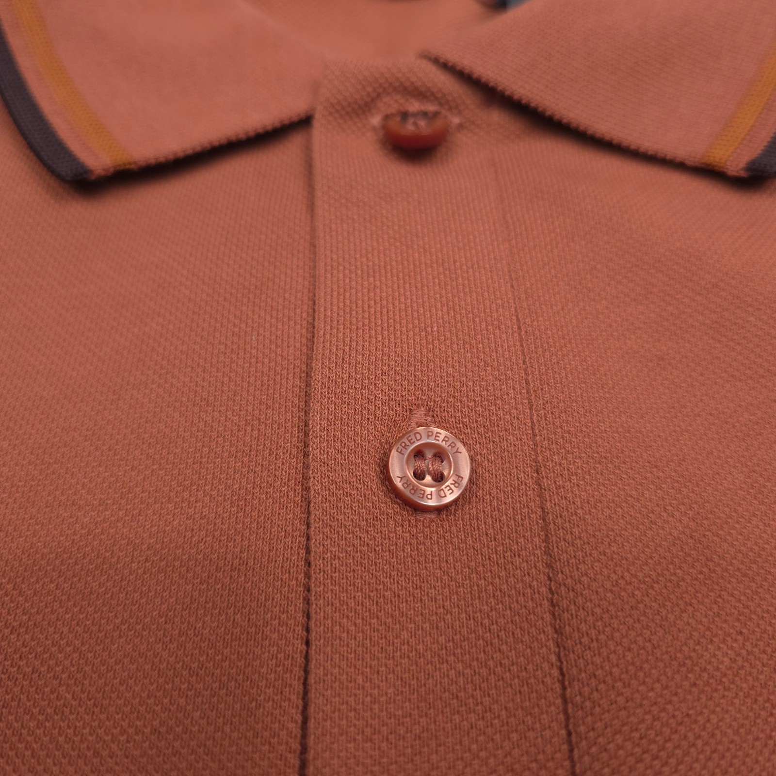 Fred Perry M3600 Twin Tipped Pique Polo Shirt Mens Medium Slim Fit Cinnamon